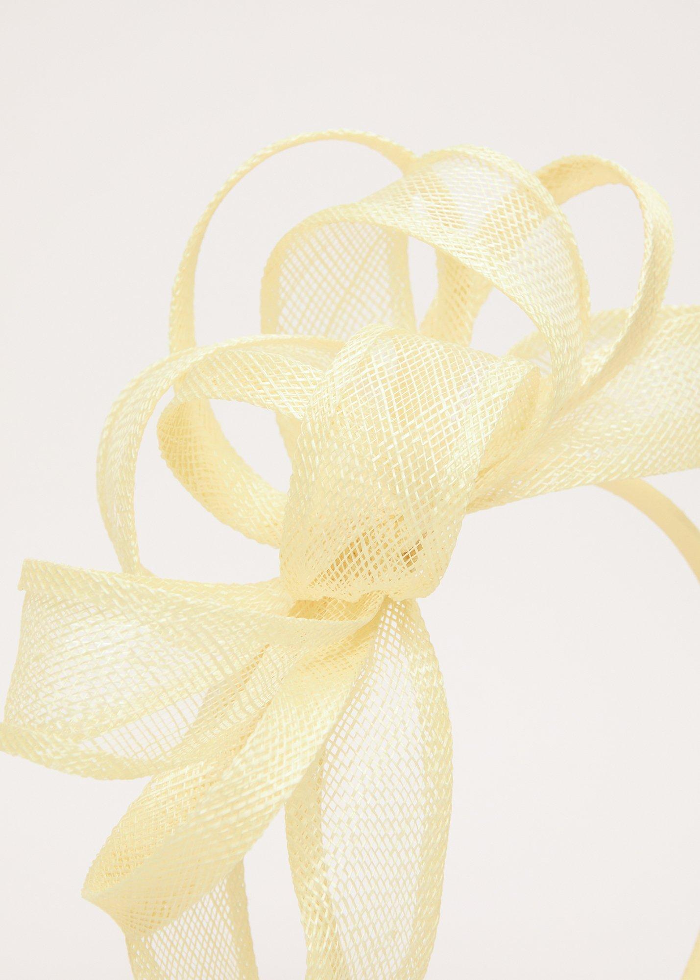 ${product-id}--Pale Yellow-${view-type}