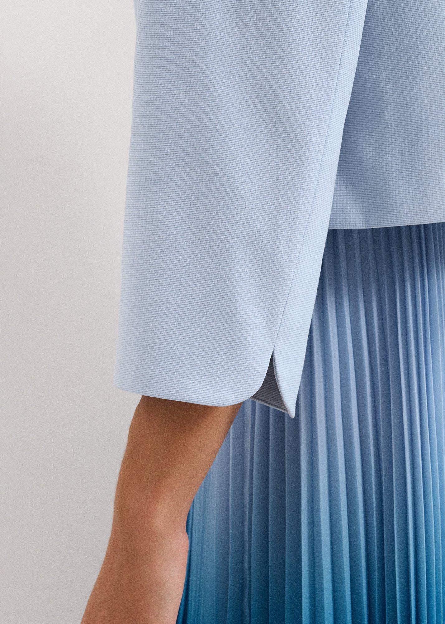 ${product-id}--Pale Blue-${view-type}