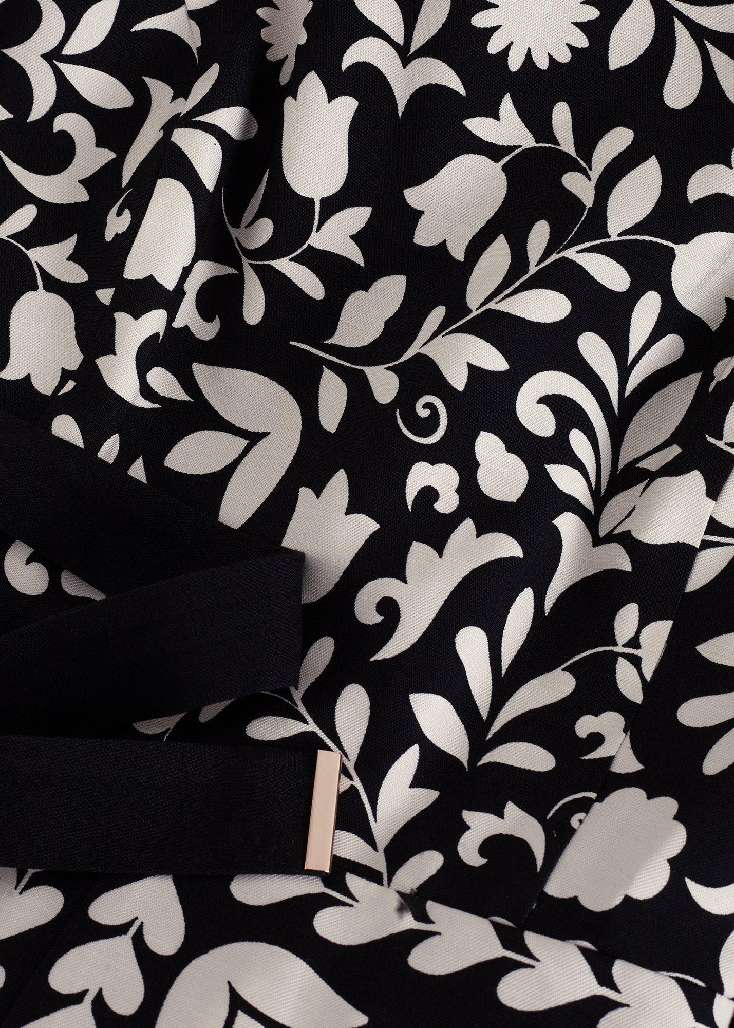 ${product-id}--Black/Ivory-${view-type}