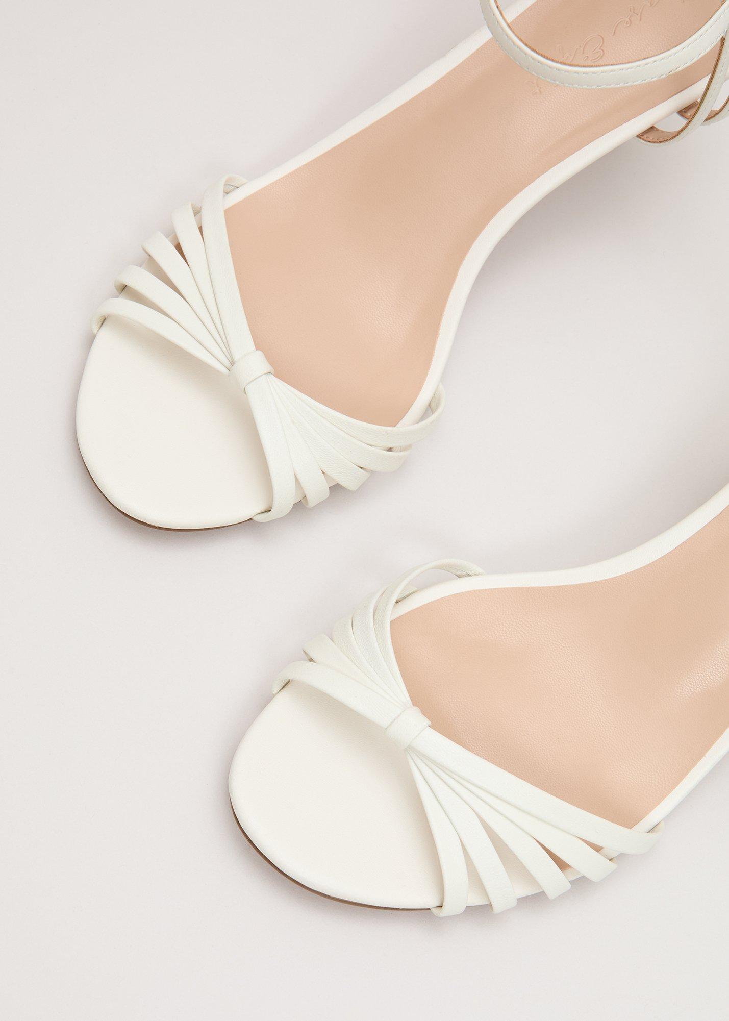 ${product-id}--Cream-${view-type}