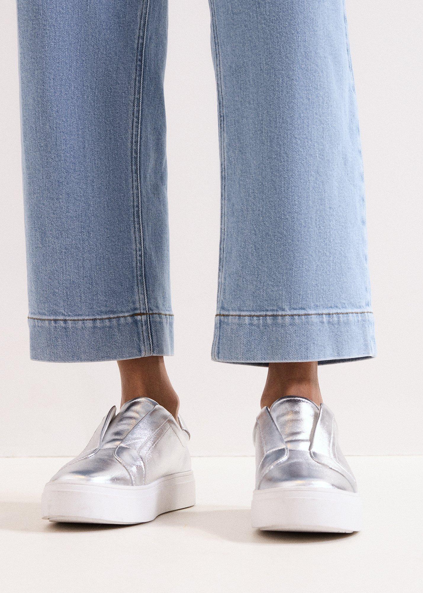 ${product-id}--Silver-${view-type}