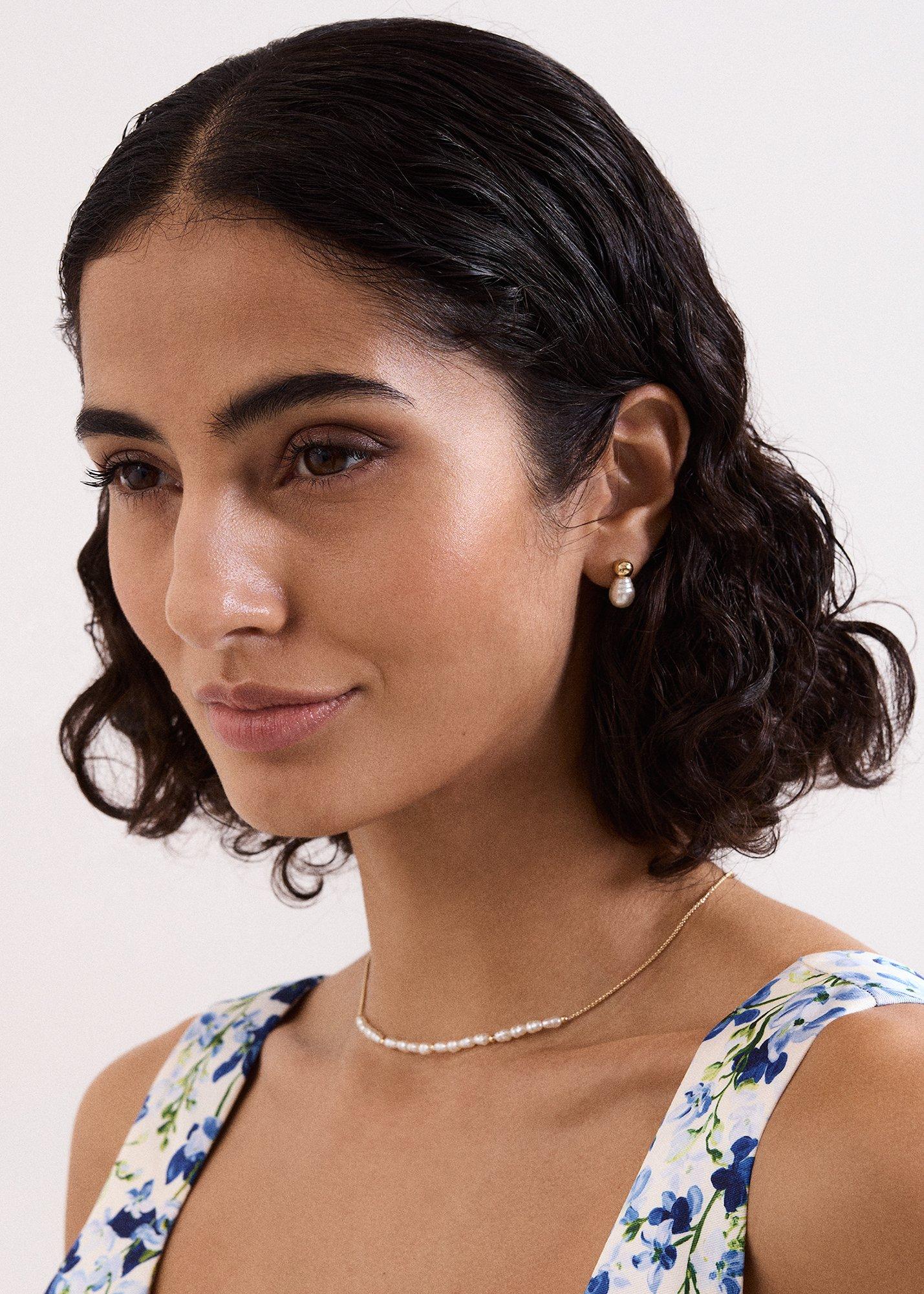 ${product-id}--Gold-${view-type}