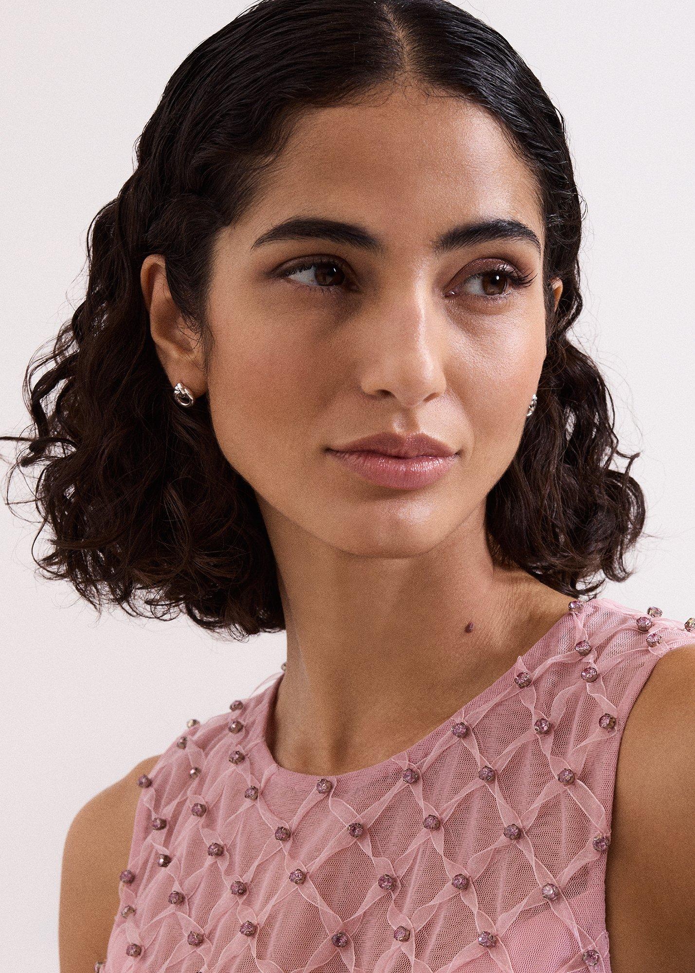 ${product-id}--Silver-${view-type}