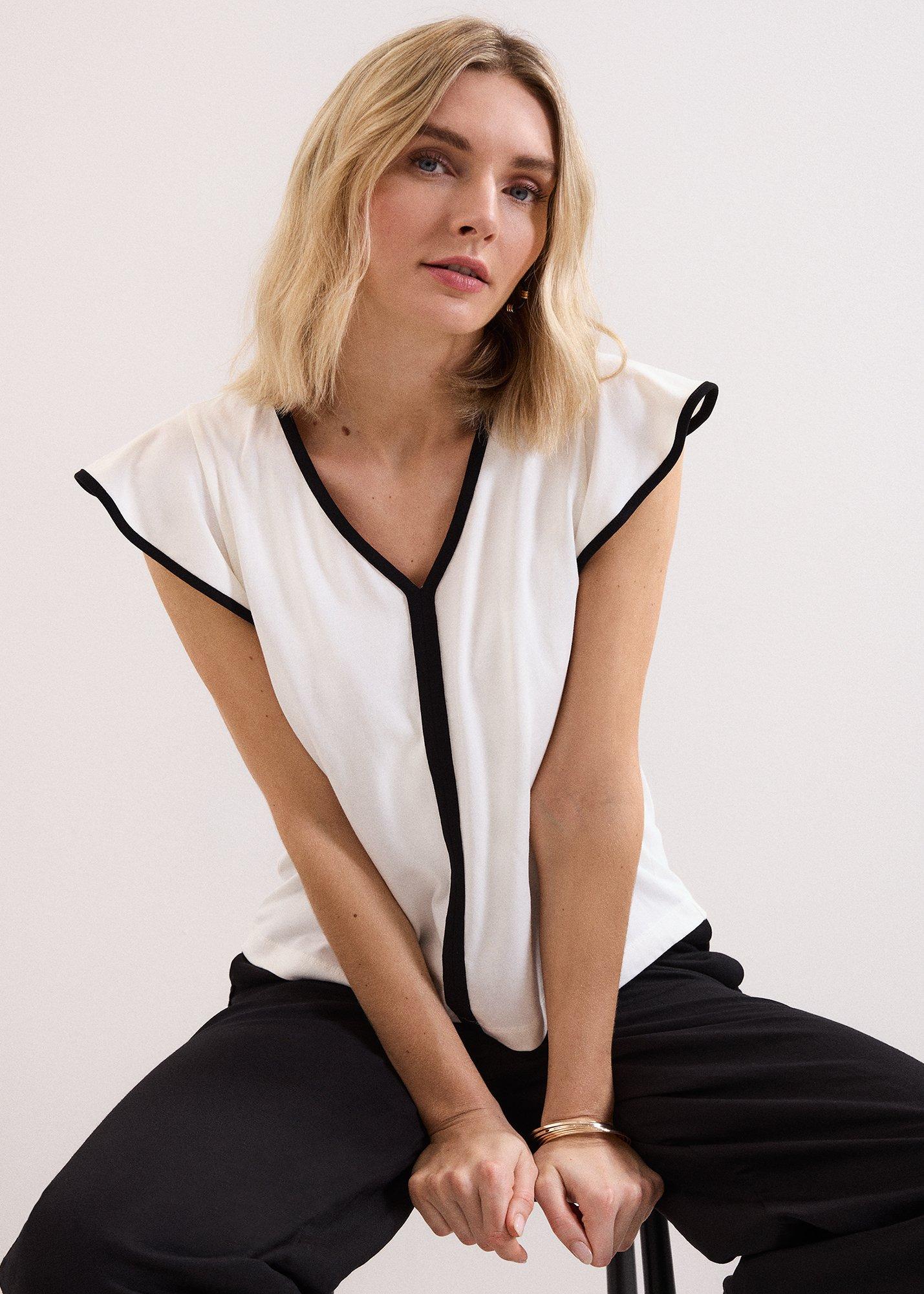 ${product-id}--Black/Ivory-${view-type}
