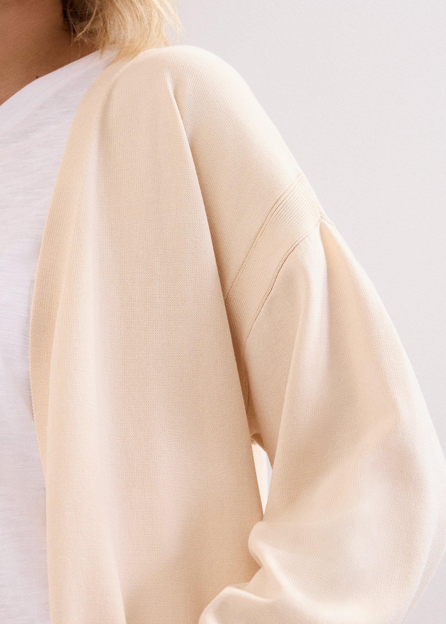 ${product-id}--Ivory-${view-type}