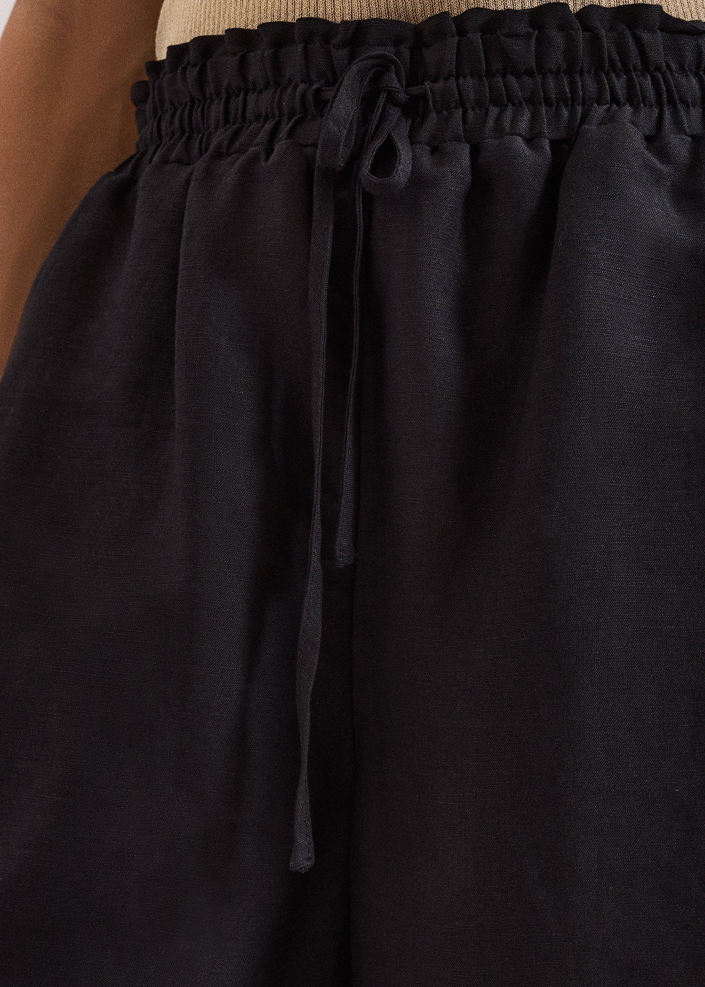 ${product-id}--Black-${view-type}