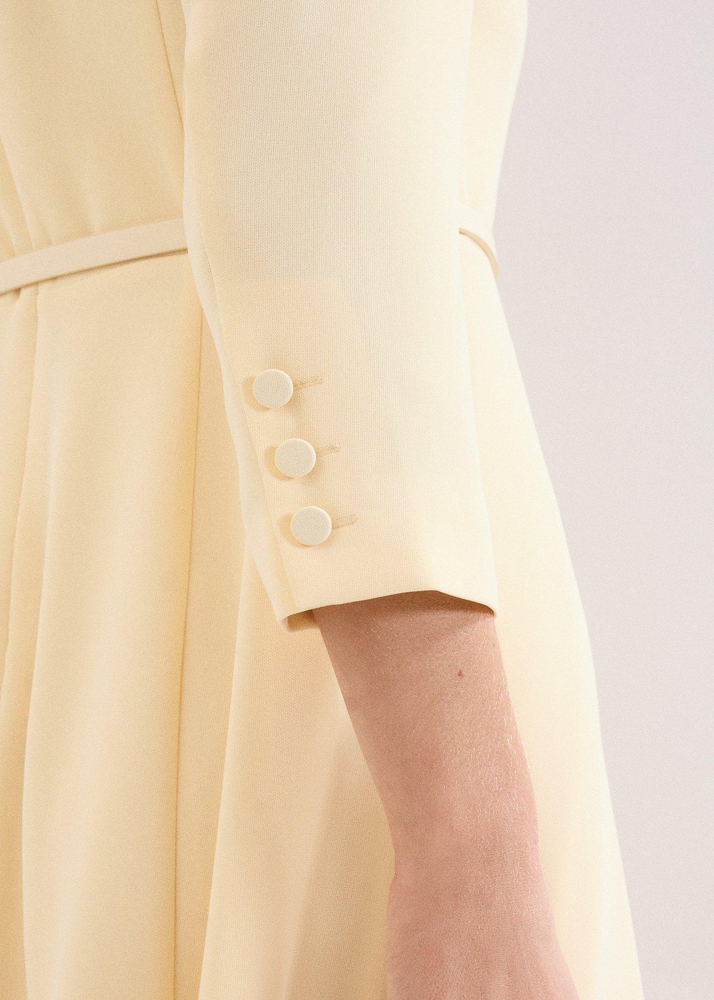 ${product-id}--Pale Yellow-${view-type}