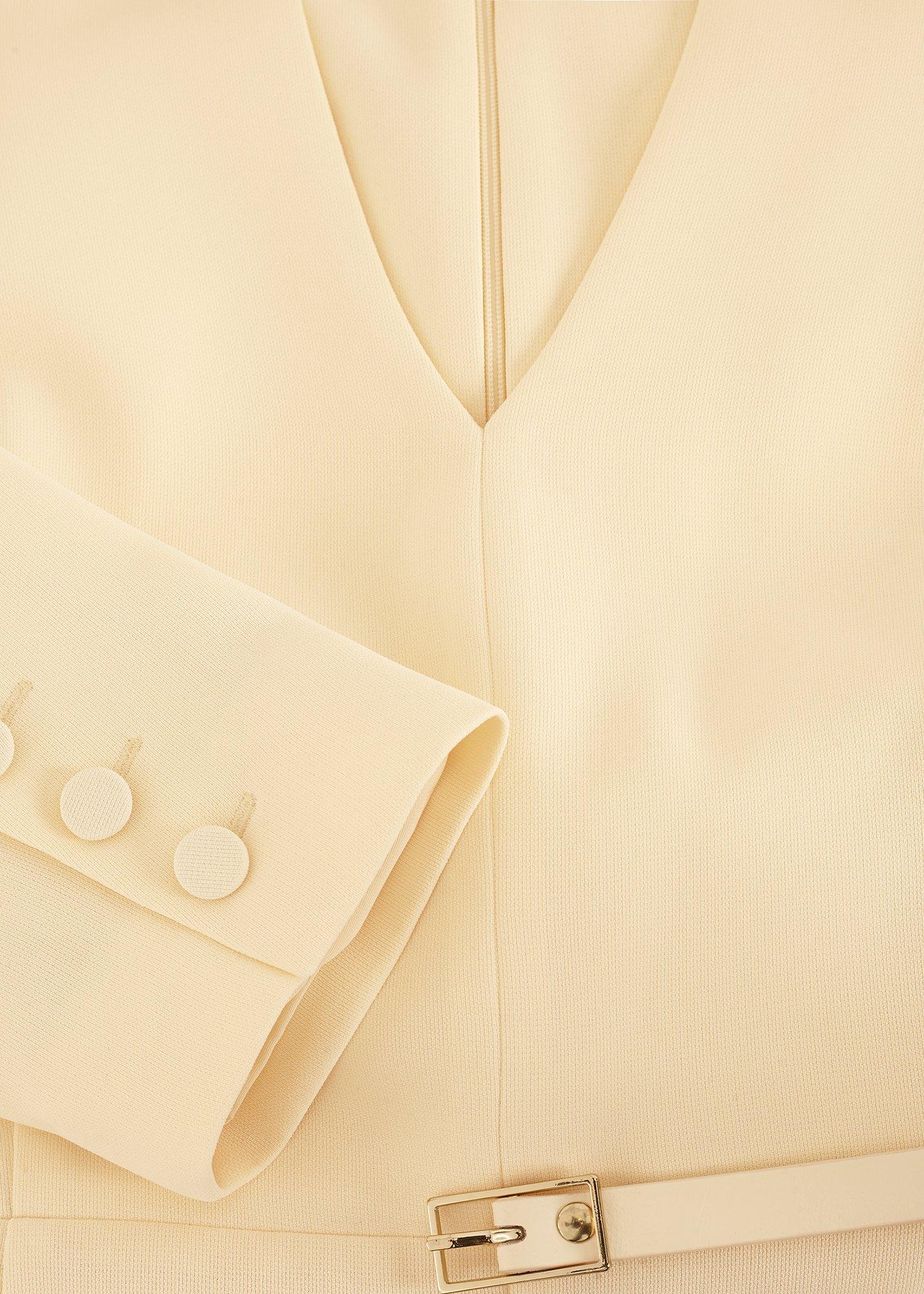 ${product-id}--Pale Yellow-${view-type}