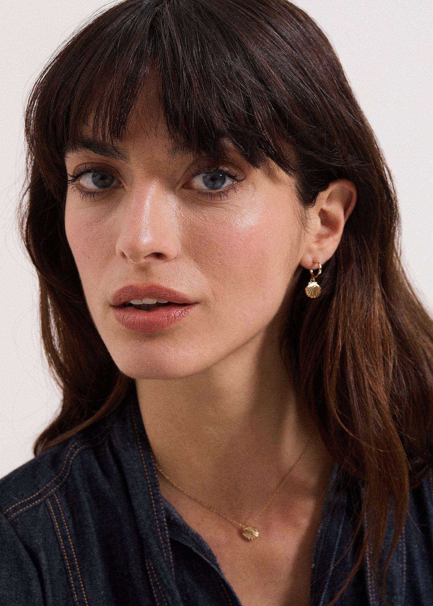 ${product-id}--Gold-${view-type}