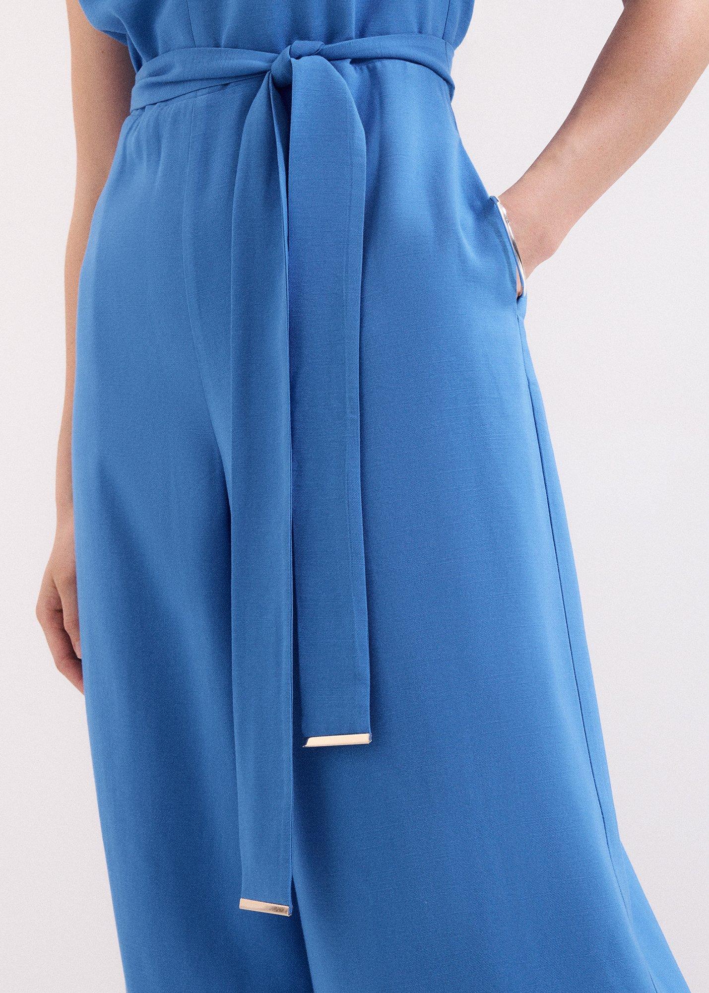 marta-v-neck-jumpsuit
