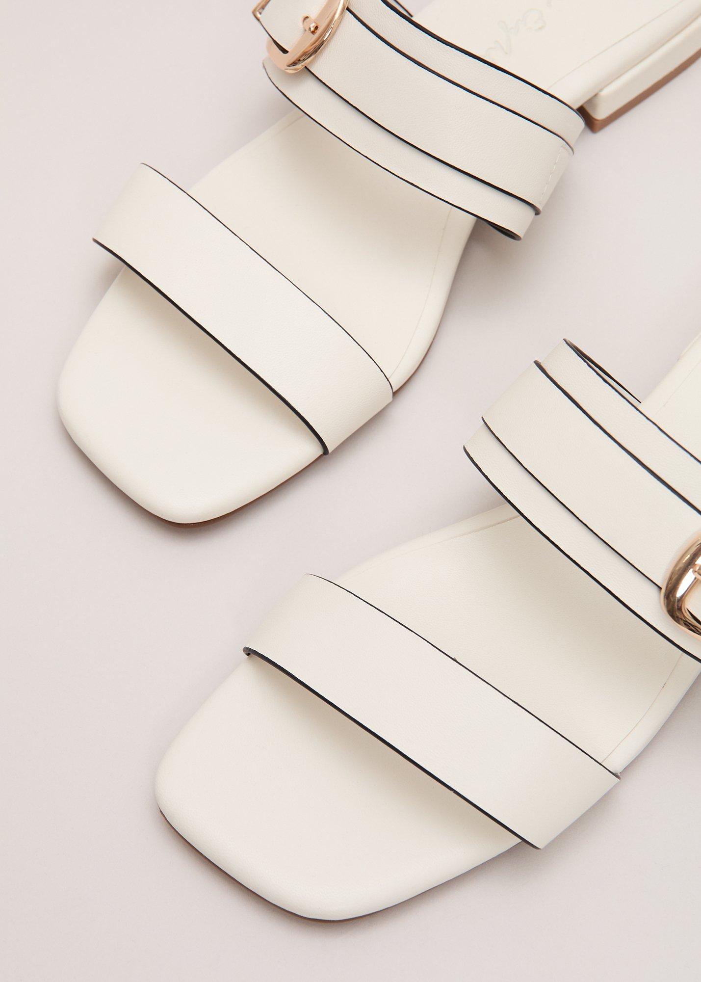 Buckle Flat Sandal
