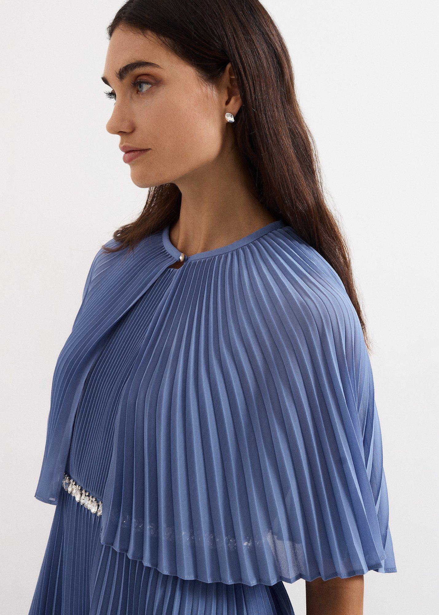 ${product-id}--Pale Blue-${view-type}