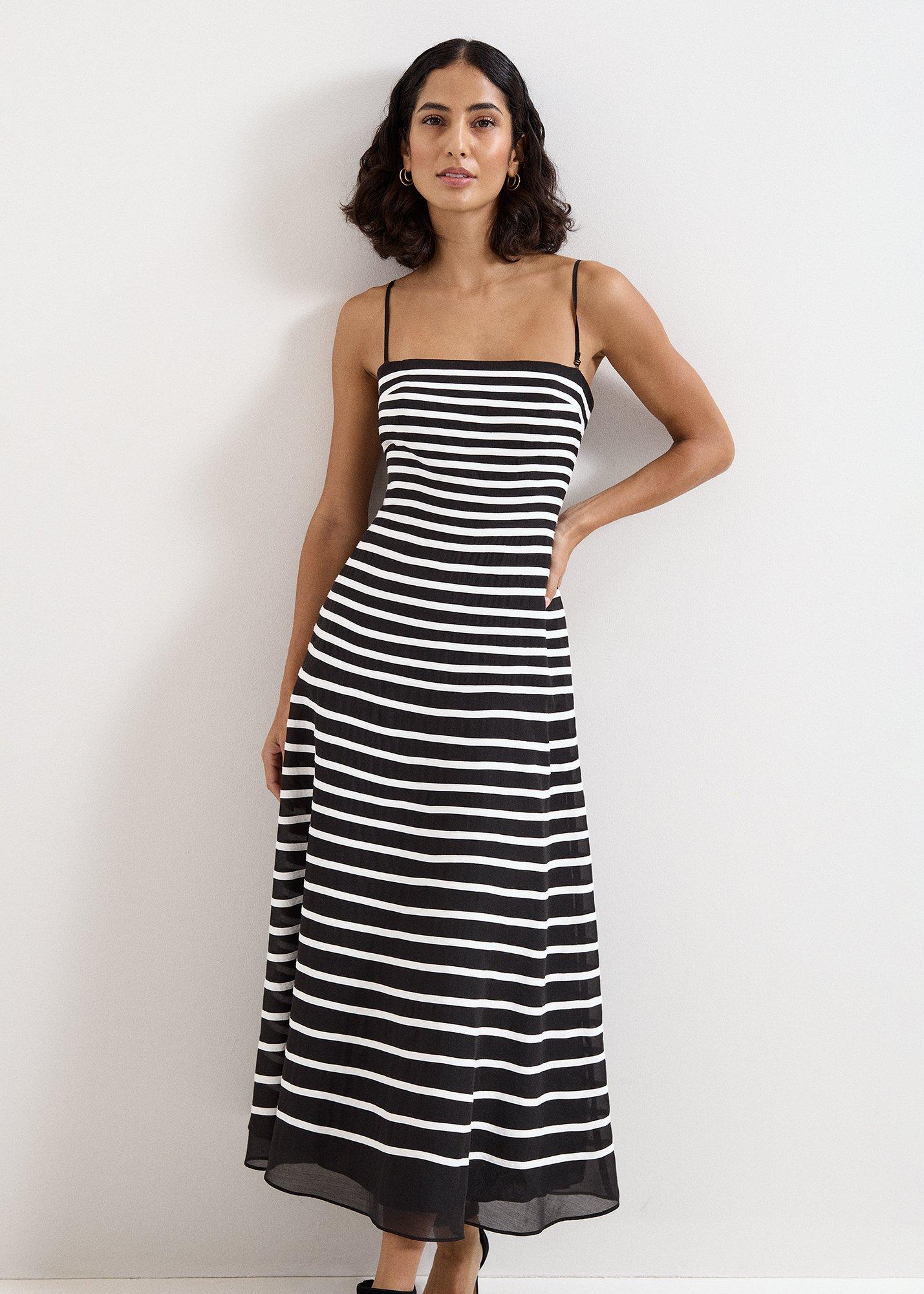 ${product-id}--Black/Ivory-${view-type}