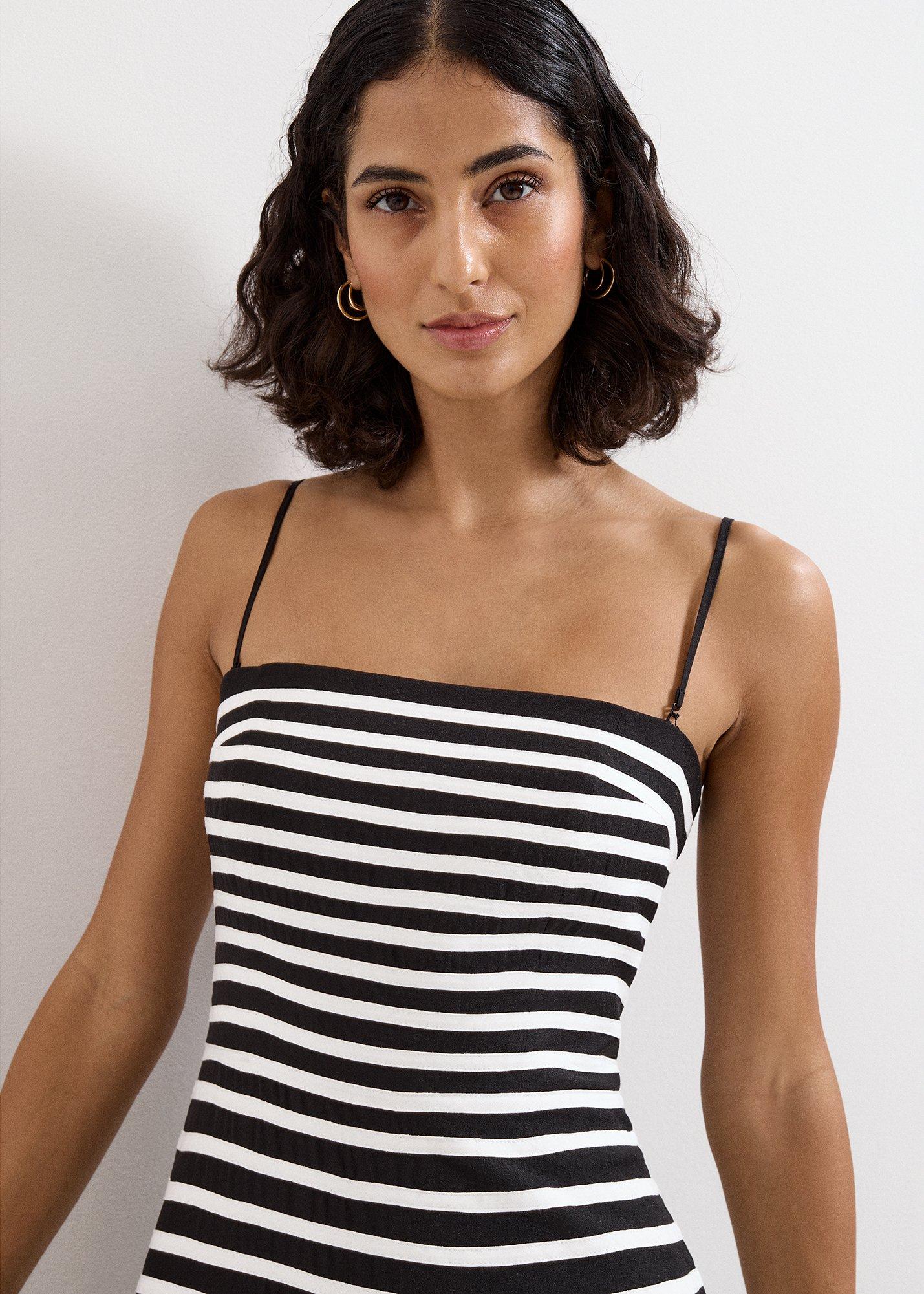 ${product-id}--Black/Ivory-${view-type}
