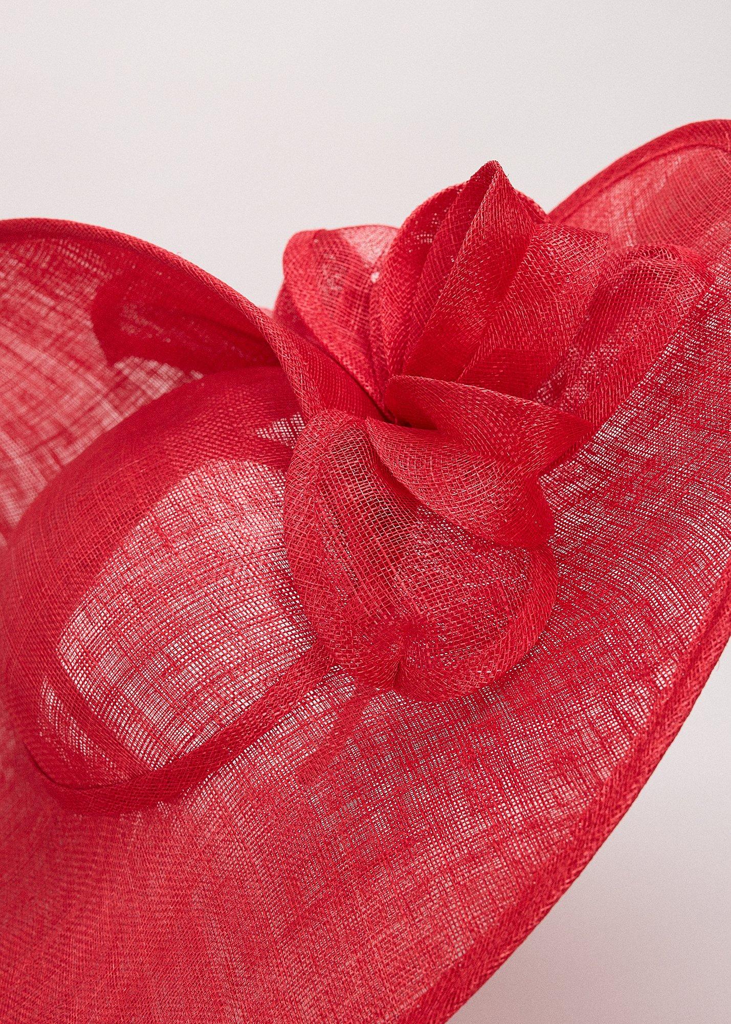 twist-back-statement-disc-fascinator