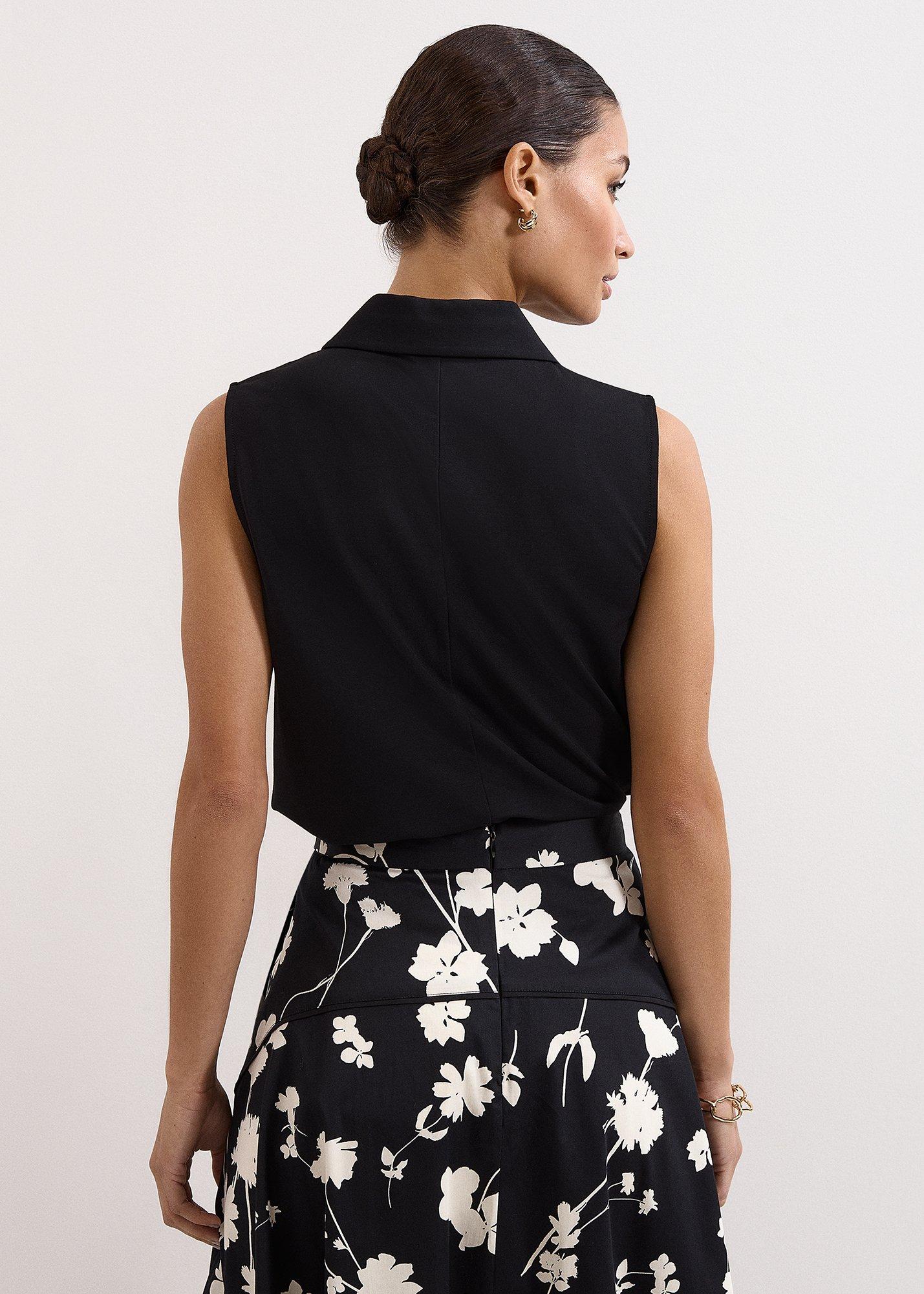 Helena Black Detail Collared Top