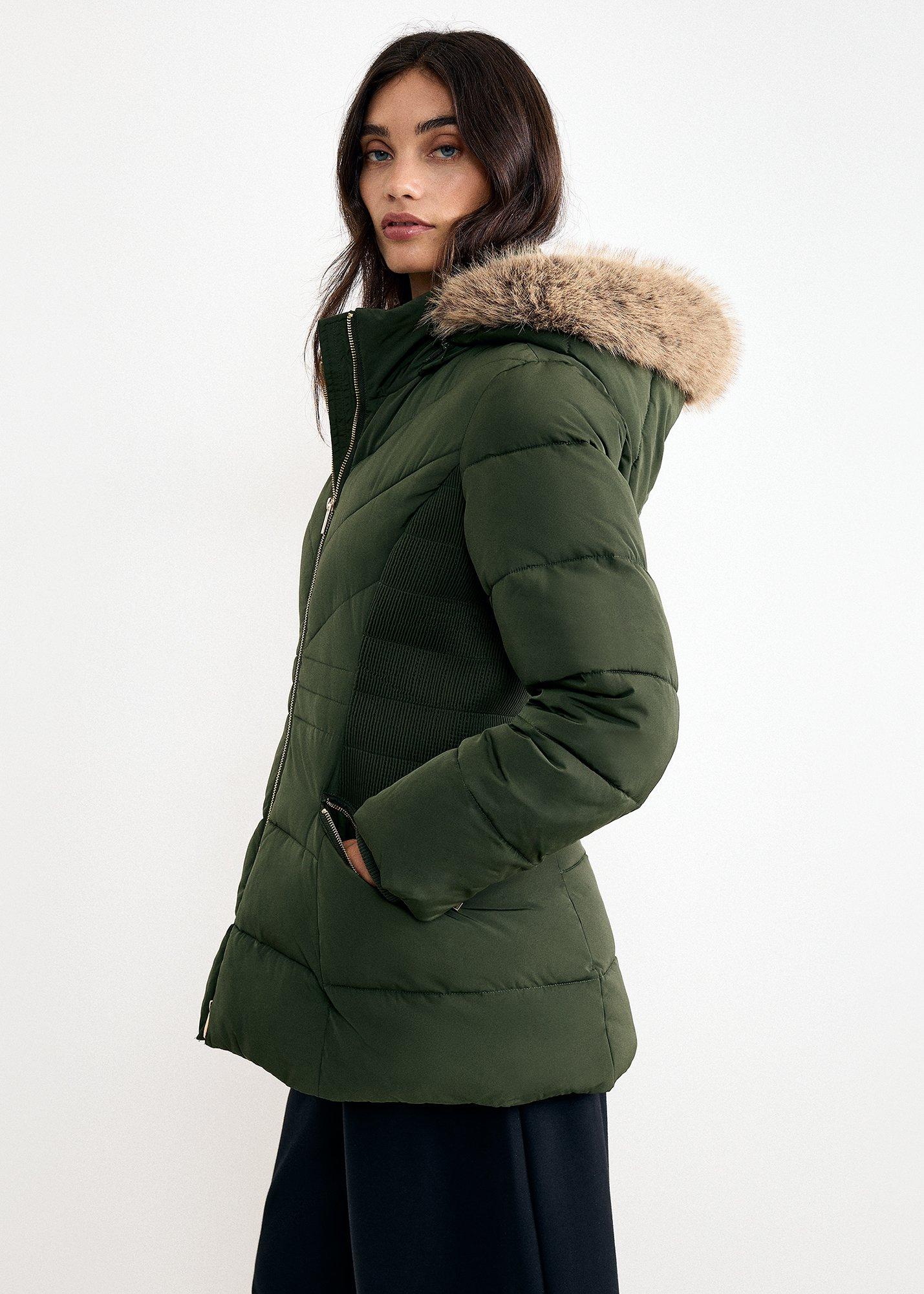 amber-short-puffer-coat