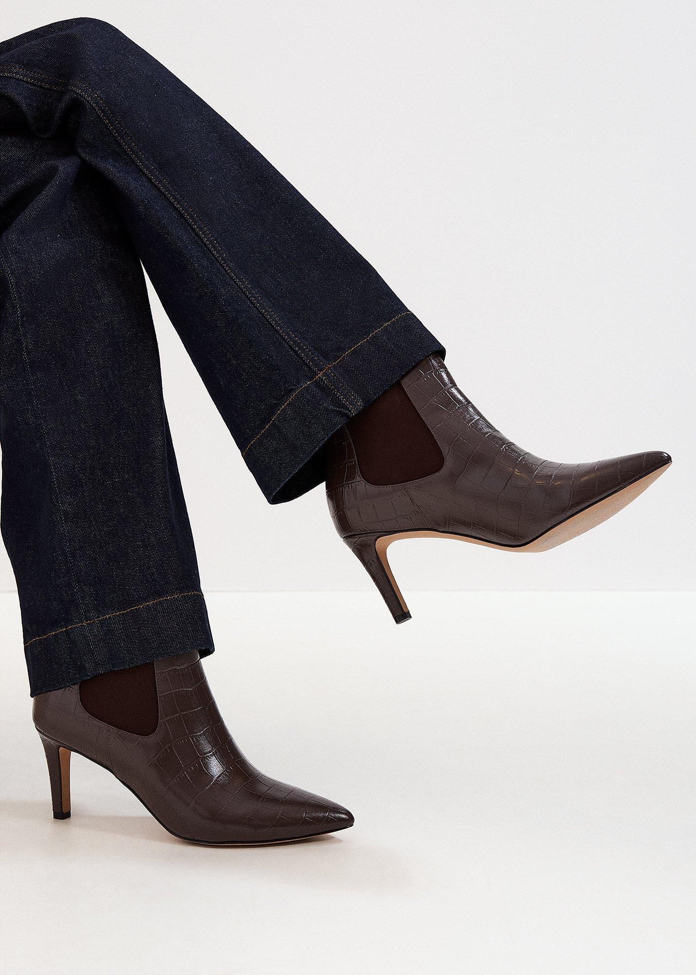 leather-textured-heeled-ankle-boot
