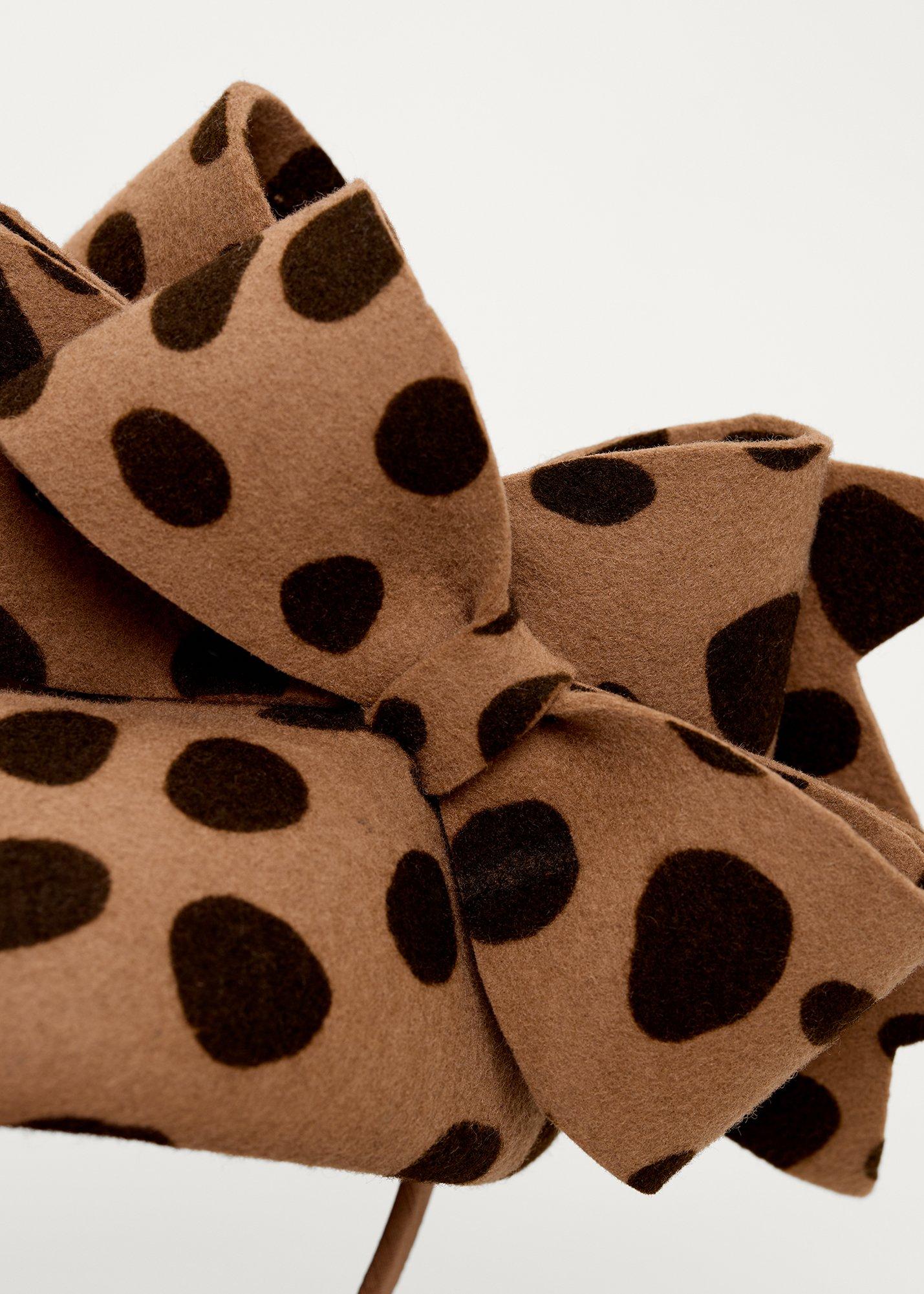 leopard-bow-pillbox