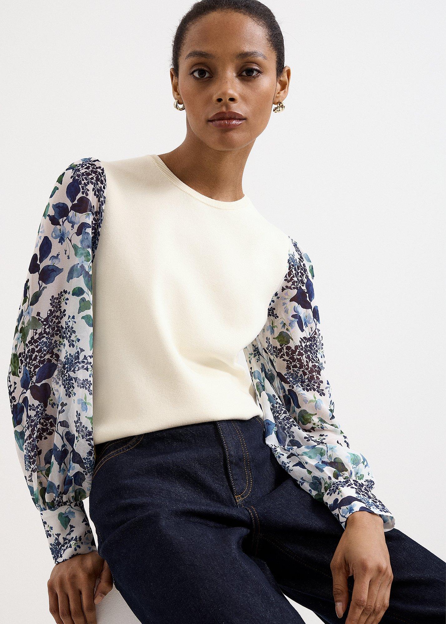 Shiloh Woven Sleeve Printed Top