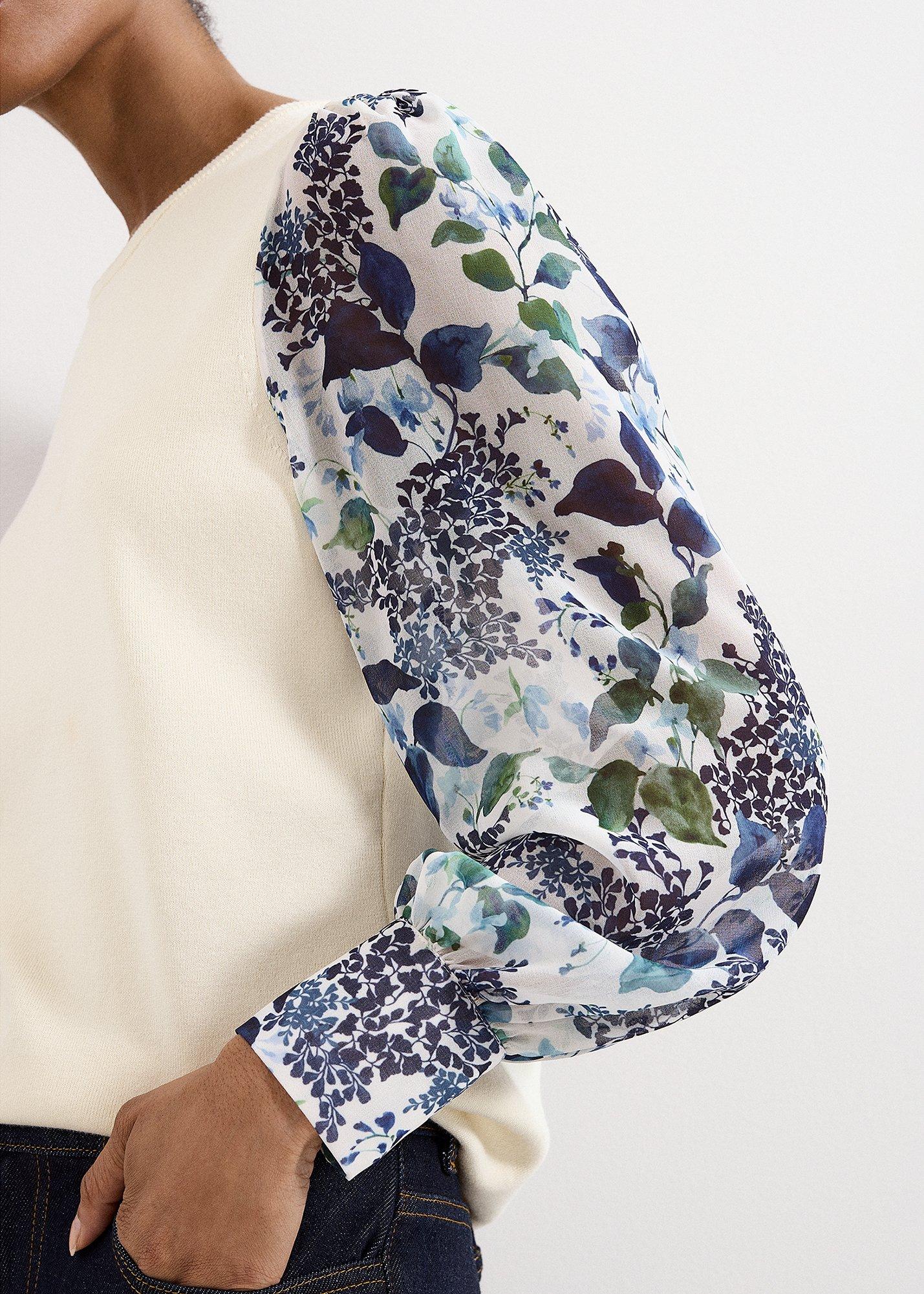 shiloh-woven-sleeve-printed-knitted-top