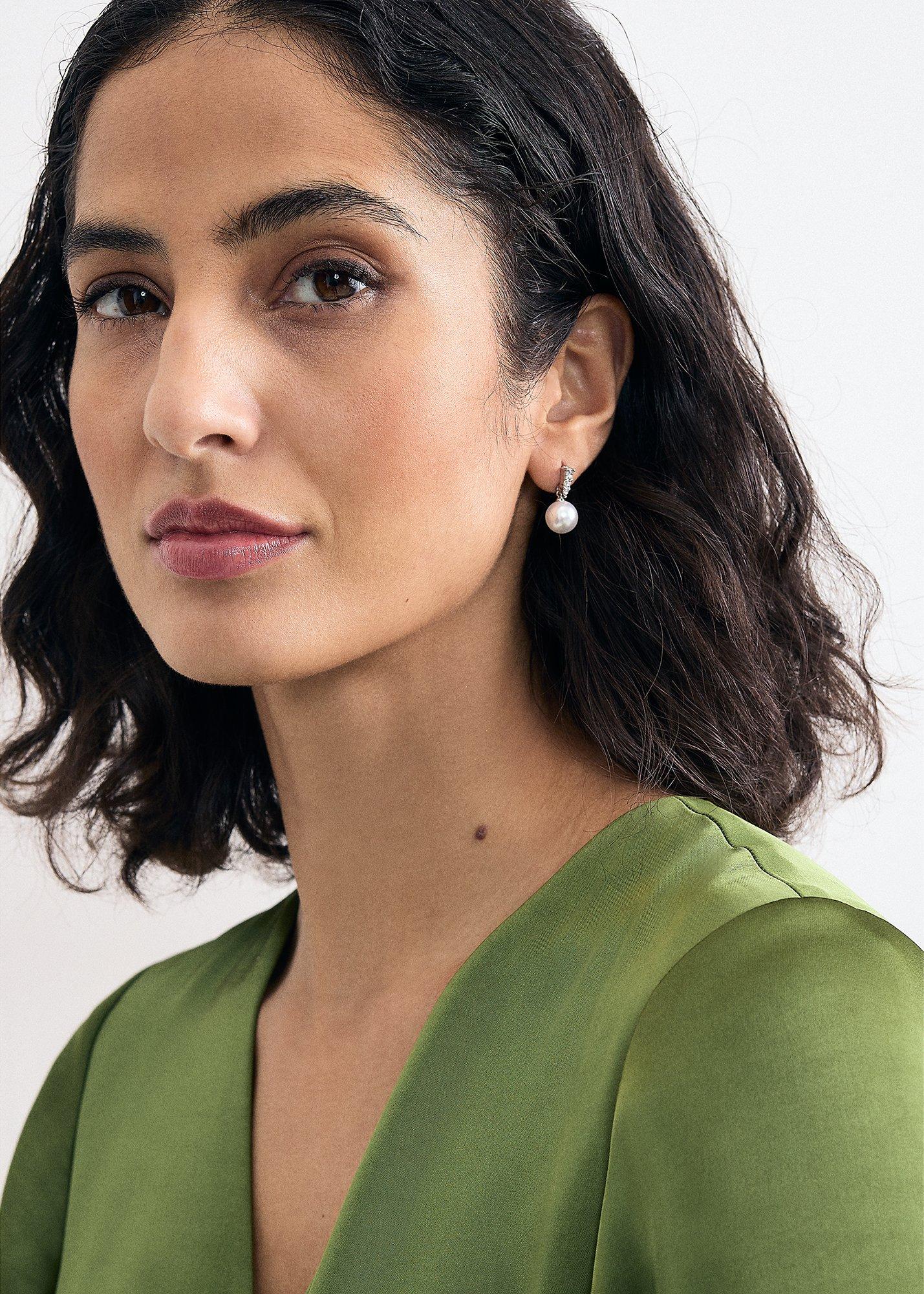 sparkle-and-pearl-earrings