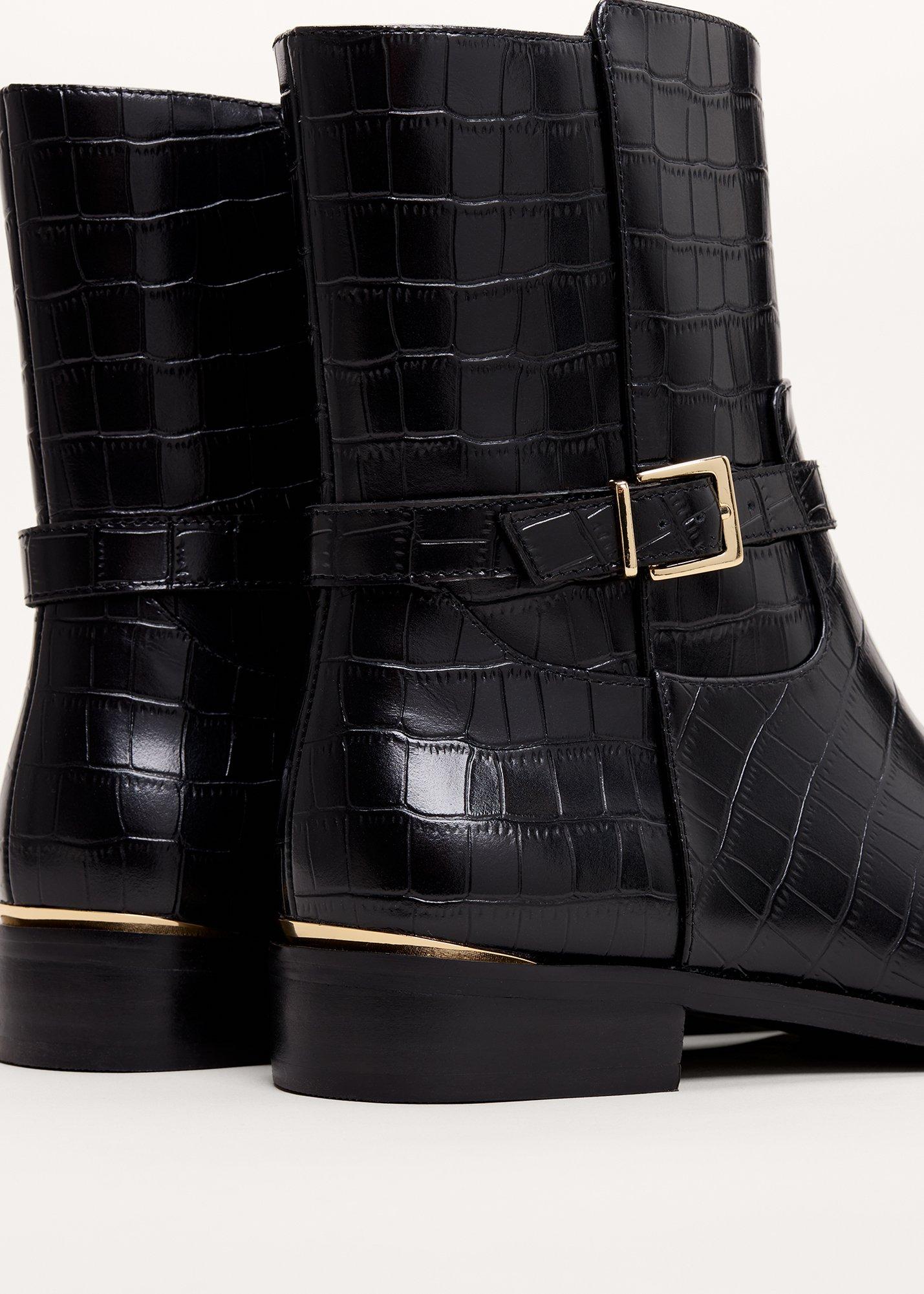 leather-textured-flat-ankle-boot