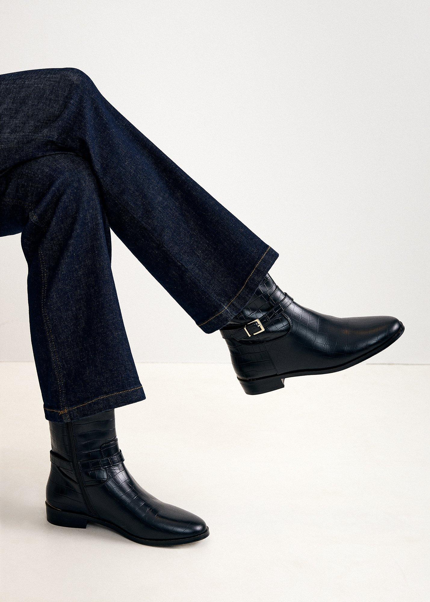 leather-textured-flat-ankle-boot
