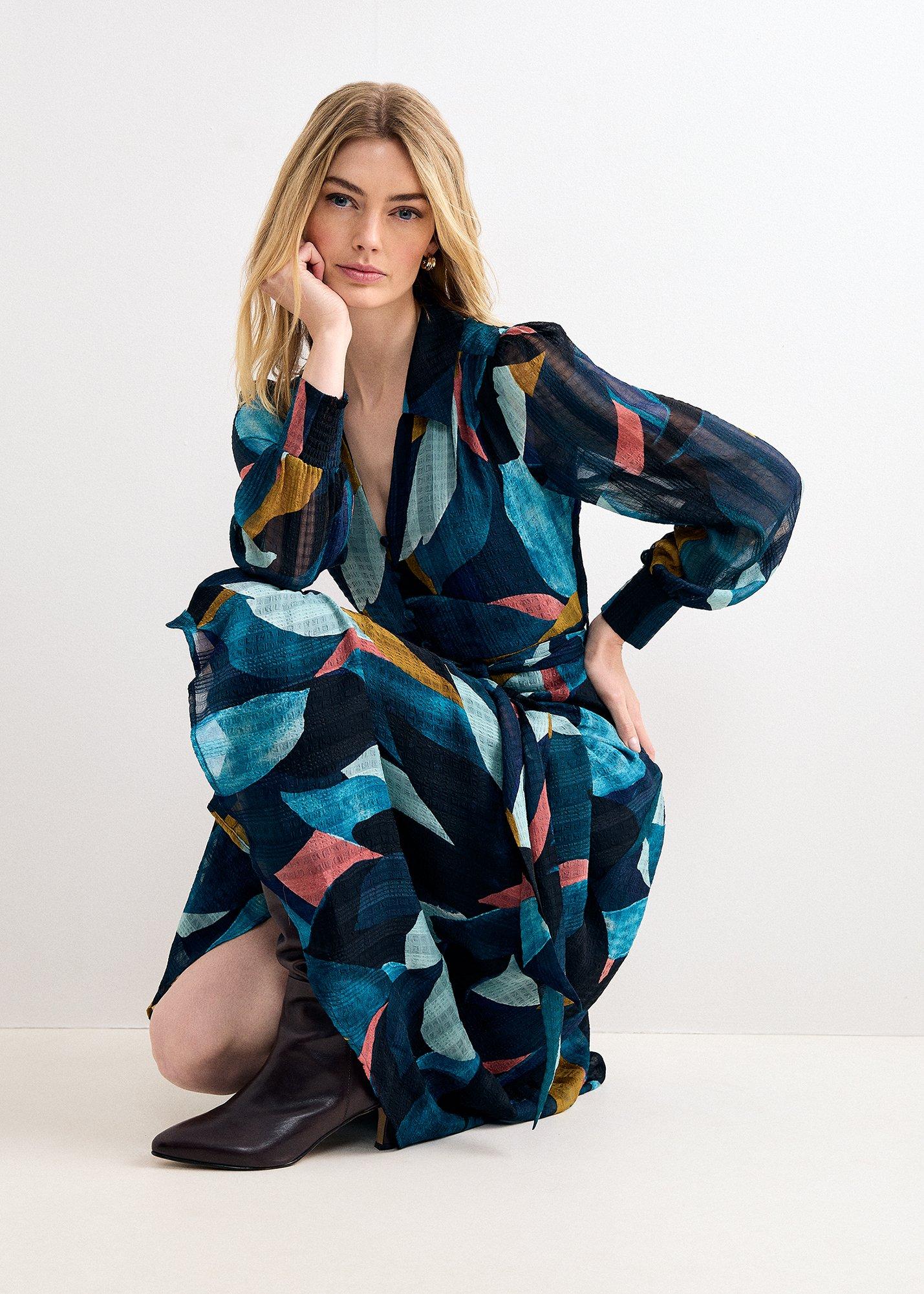 petite-catalina-abstract-petal-print-shirt-dress