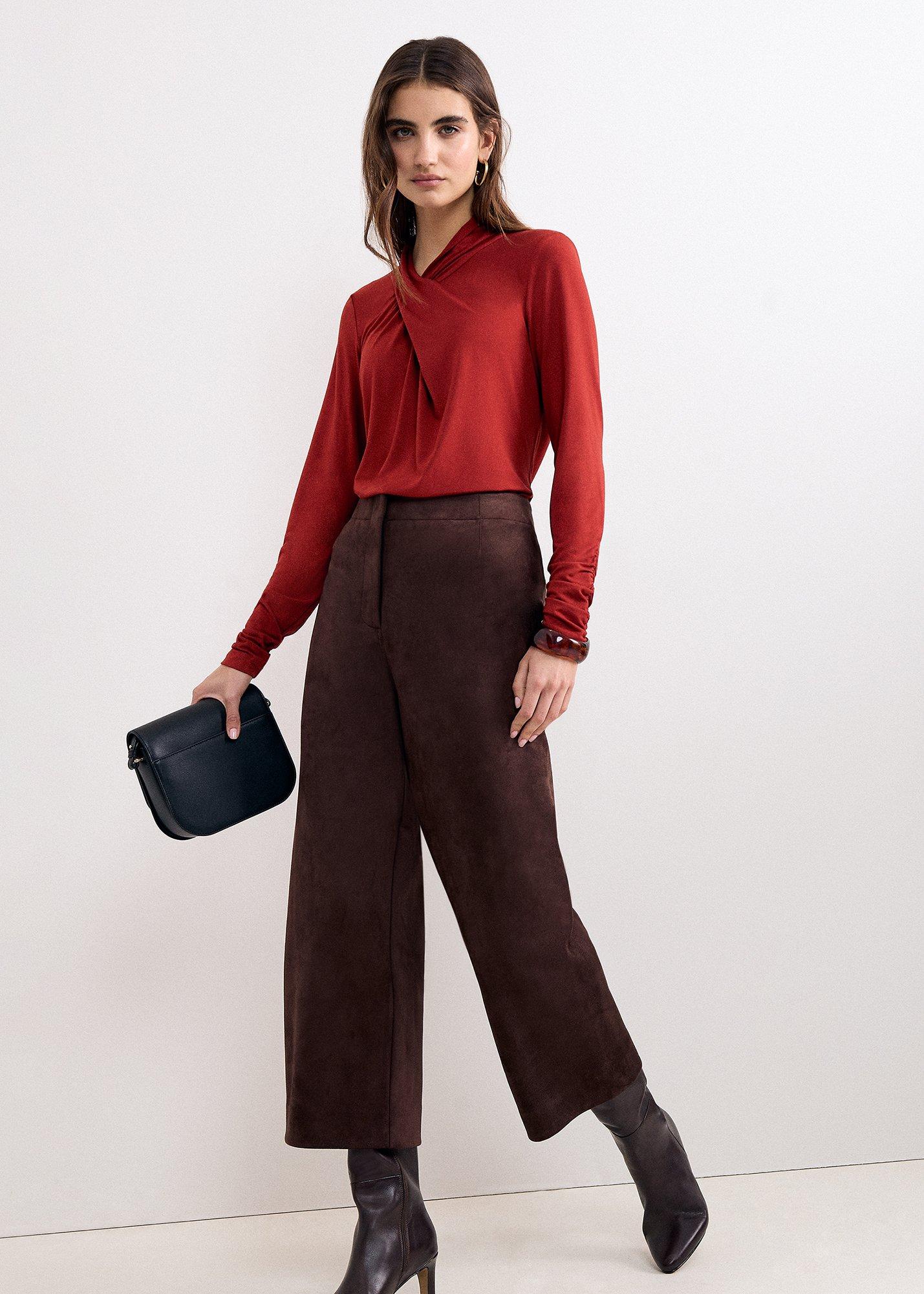 argy-twist-neck-ruched-sleeve-top