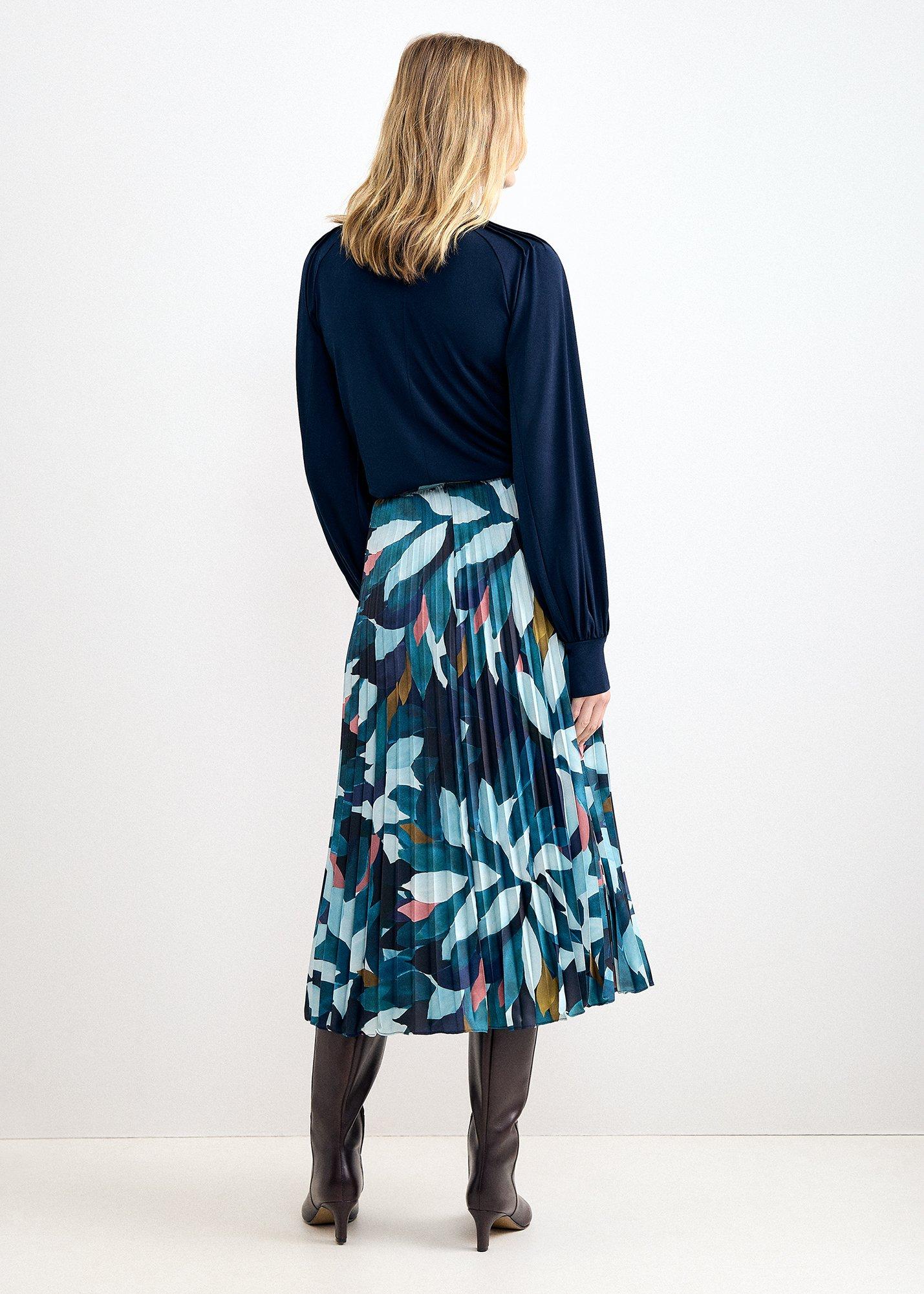 Petite Ebony Printed Pleated Midi Skirt