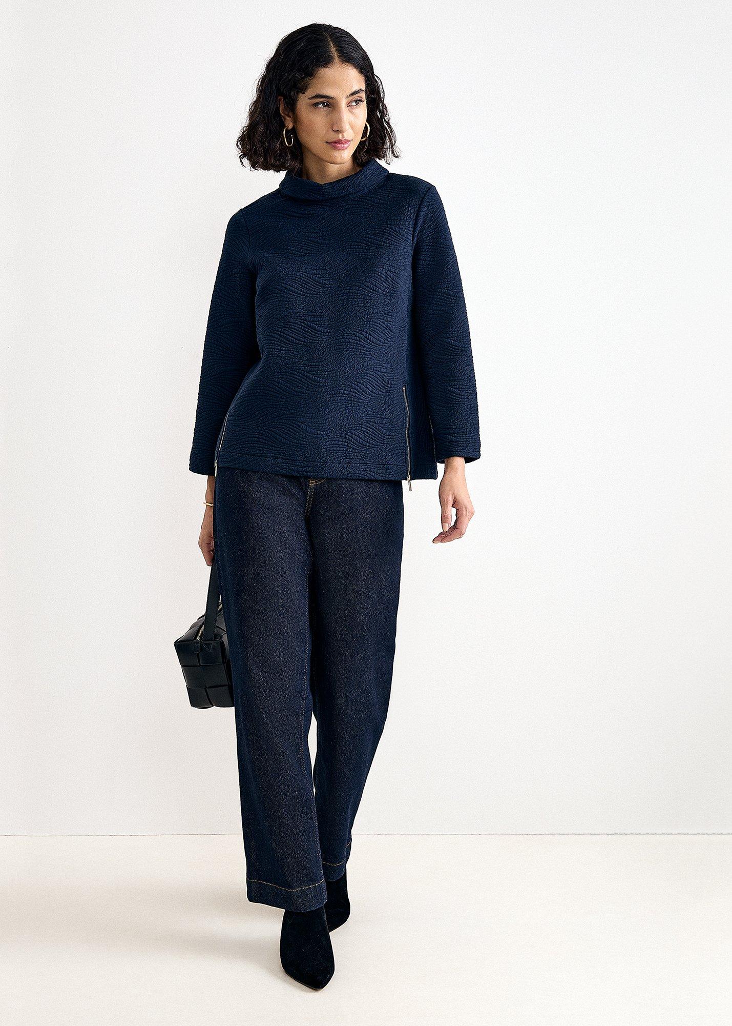 lina-zip-and-jacquard-detail-top