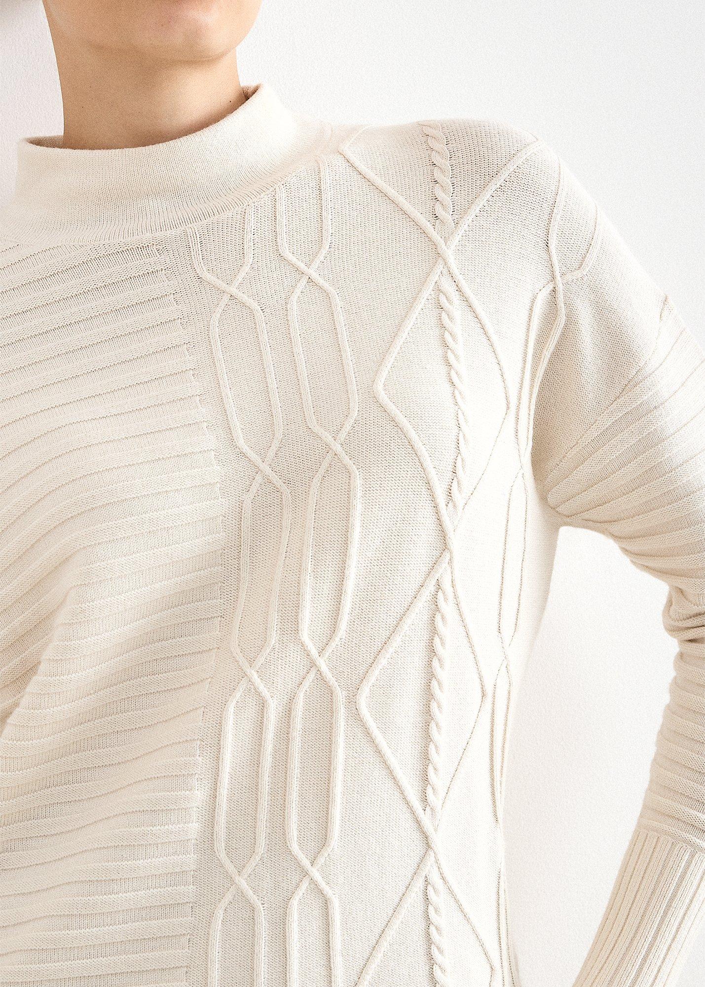 zinnia-cable-jumper