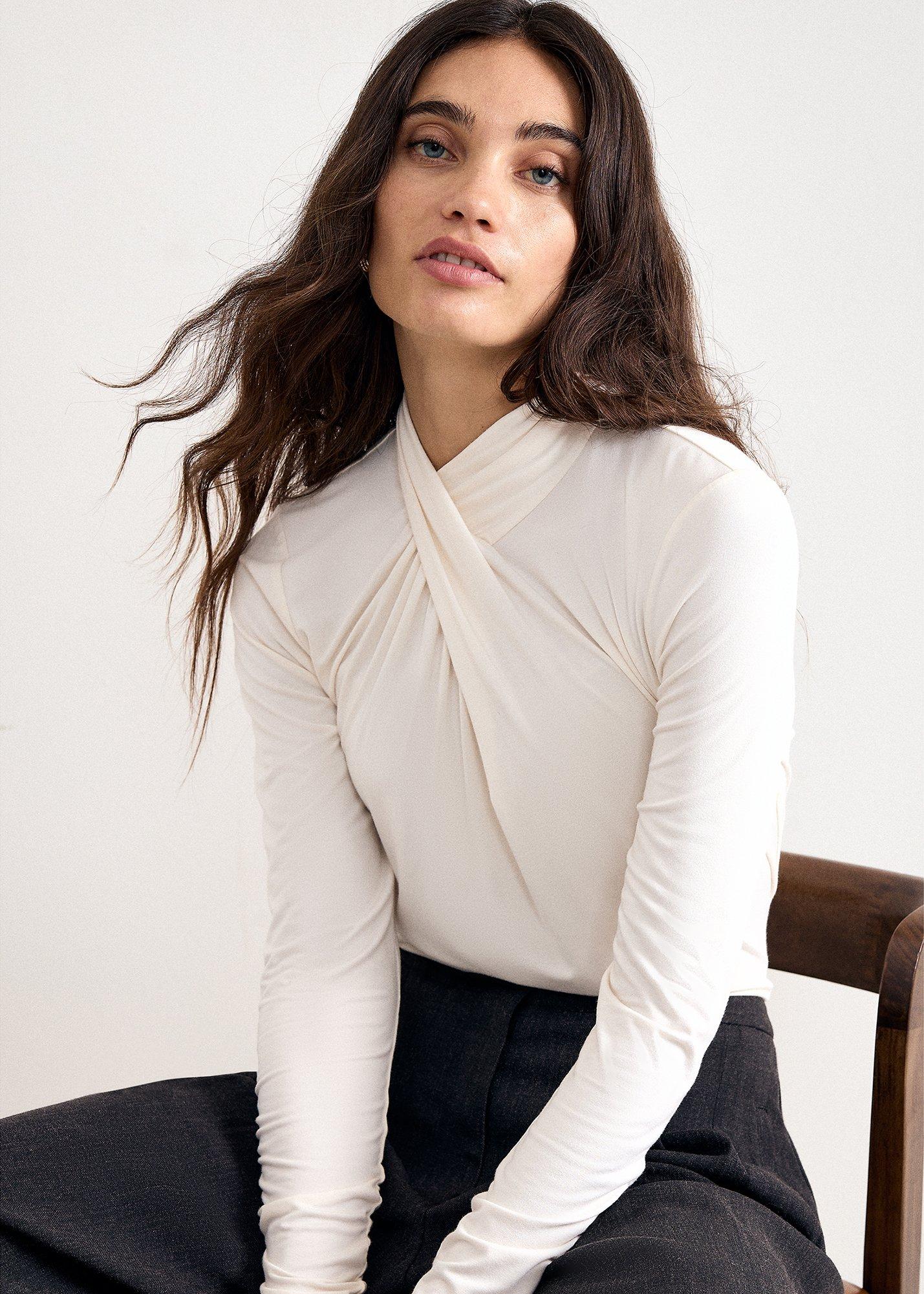 Argy Twist Neck Top