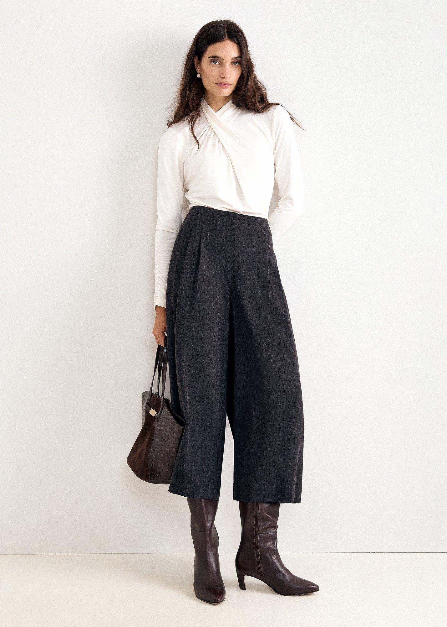 argy-twist-neck-top