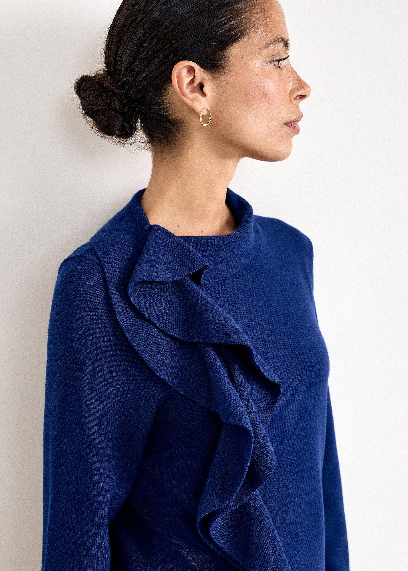 lala-ruffle-knit-dress