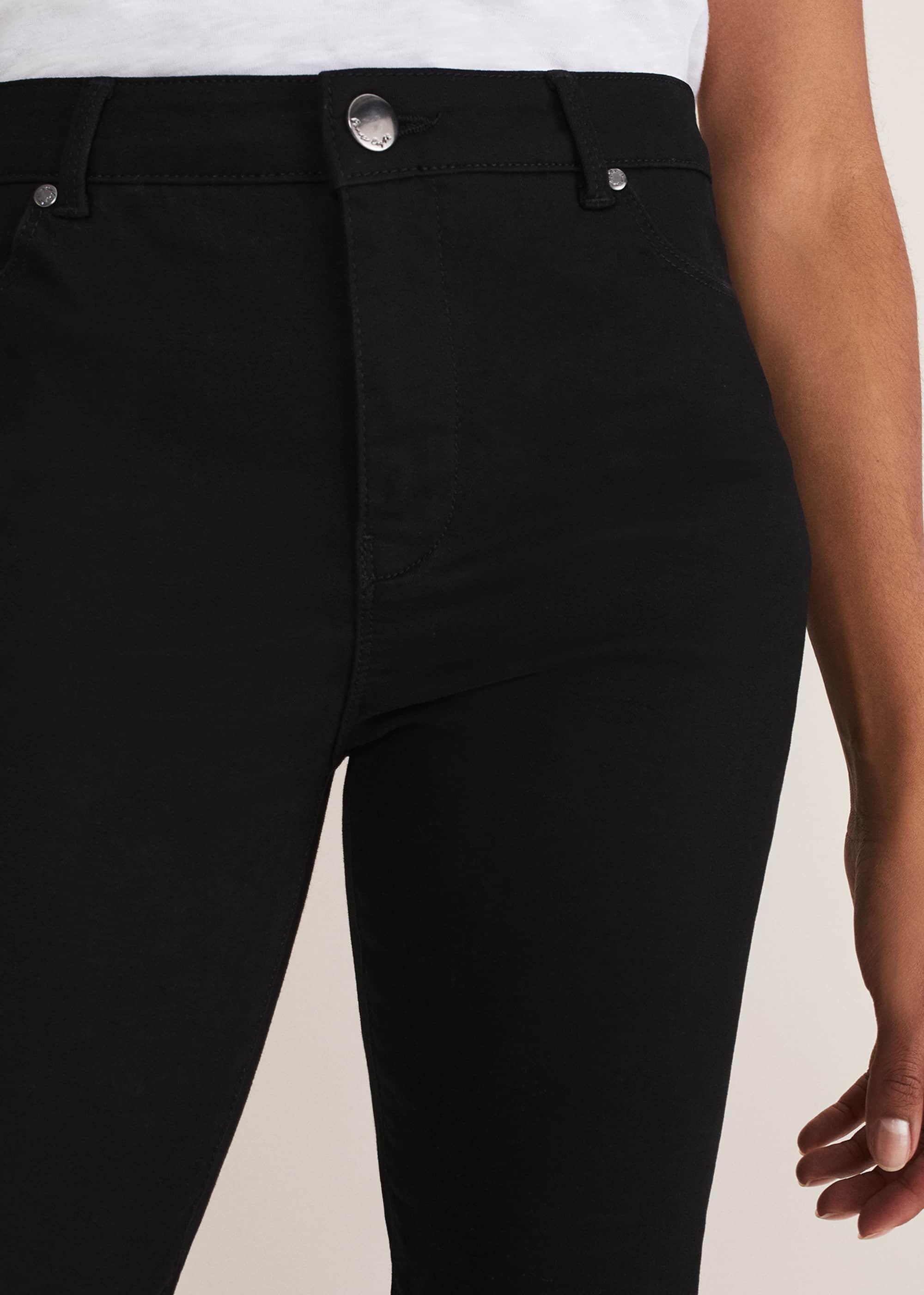 Ocha Straight Leg Jeans Short