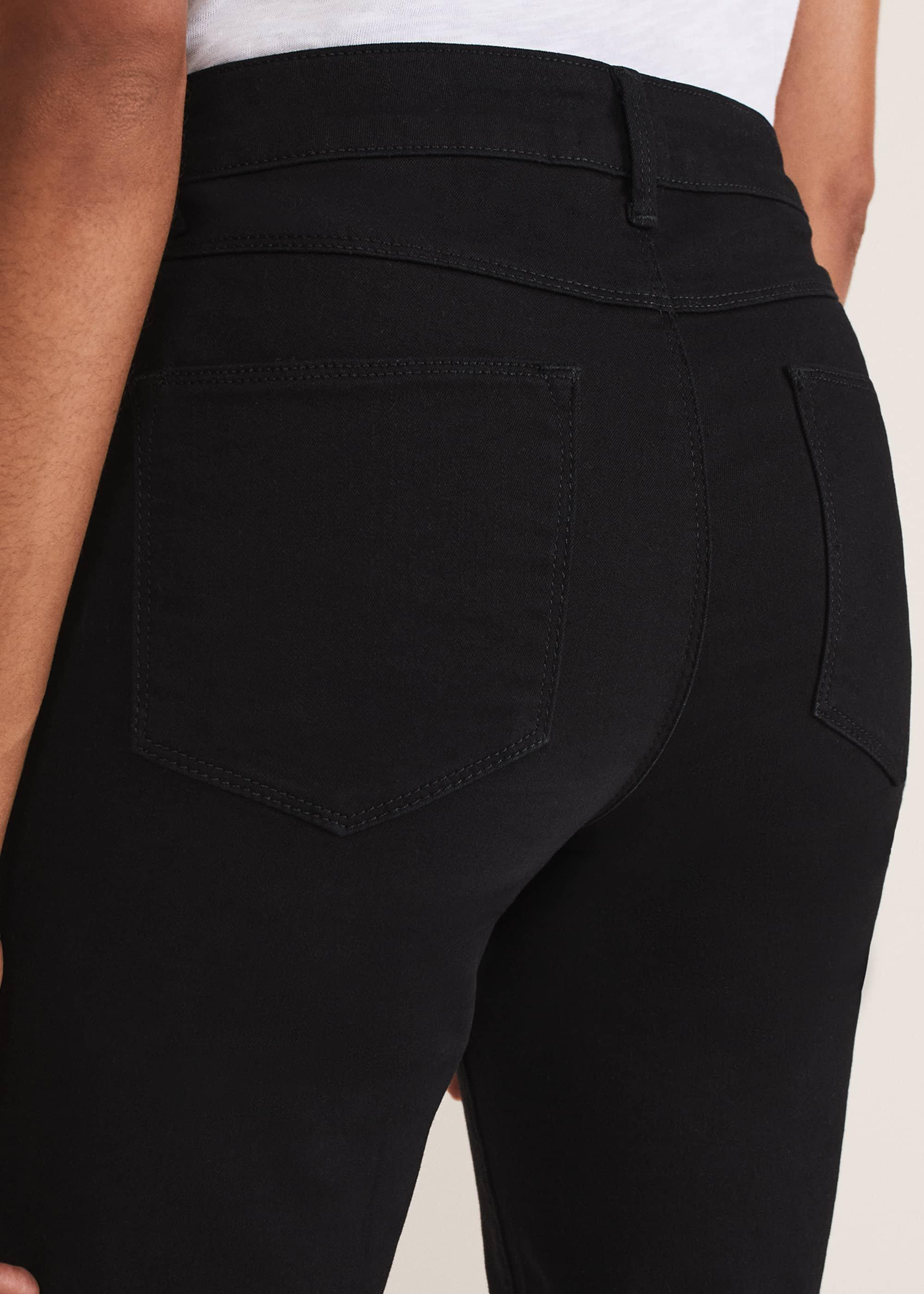 Ocha Straight Leg Jeans Short
