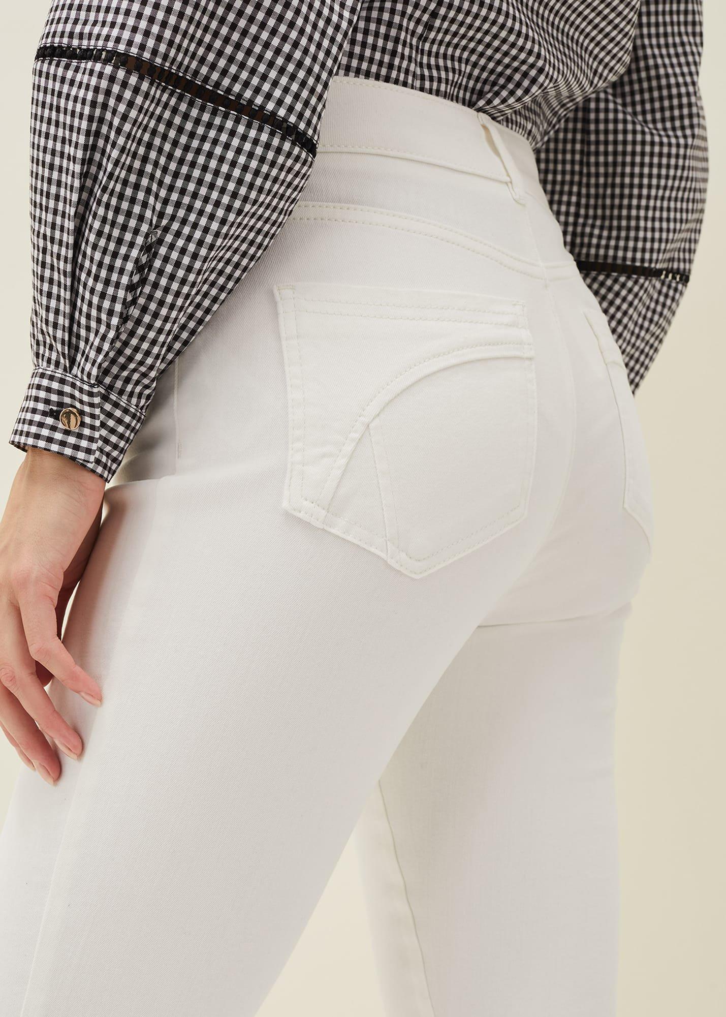 Mea White Jean