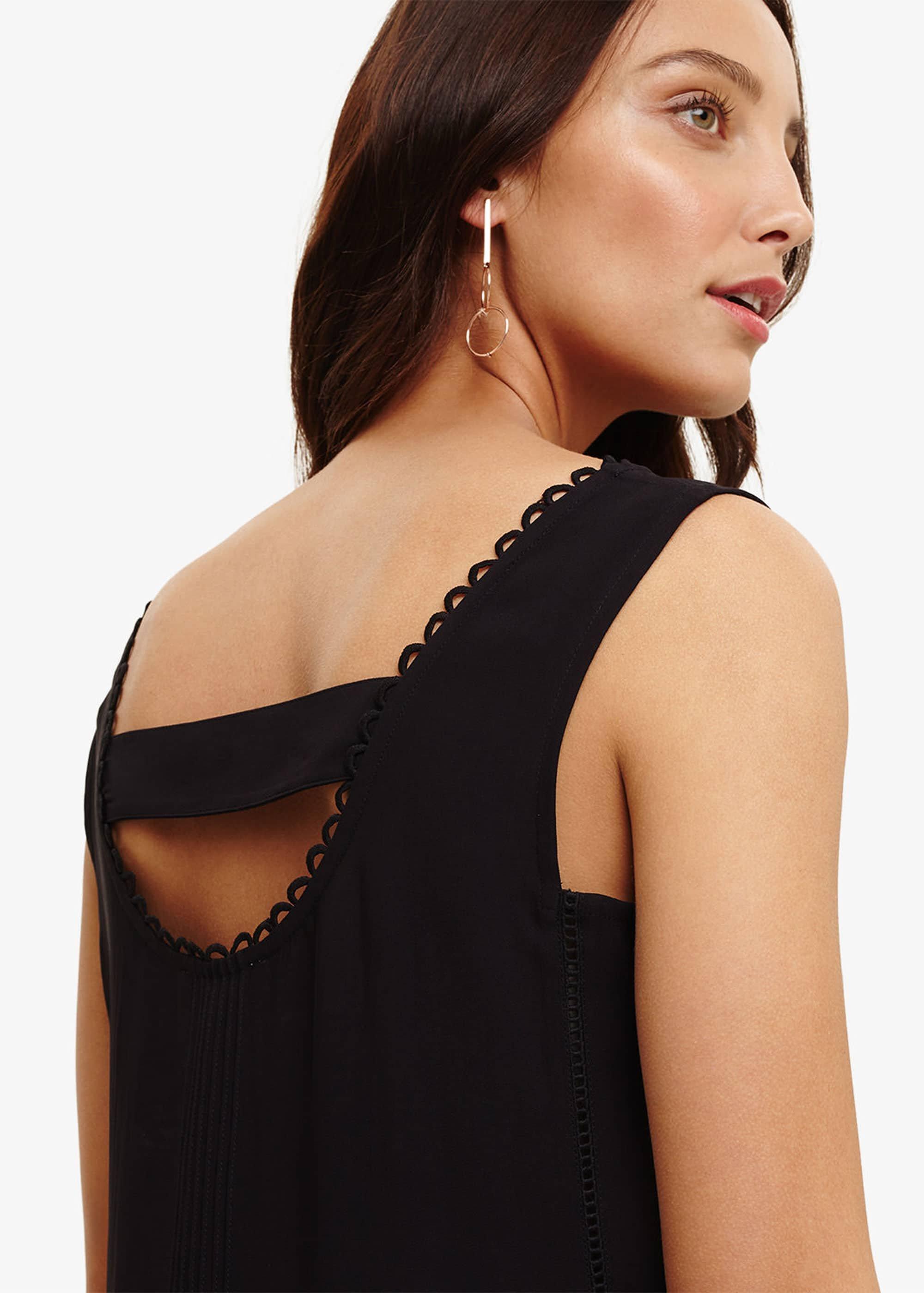 Prim Lace Dress