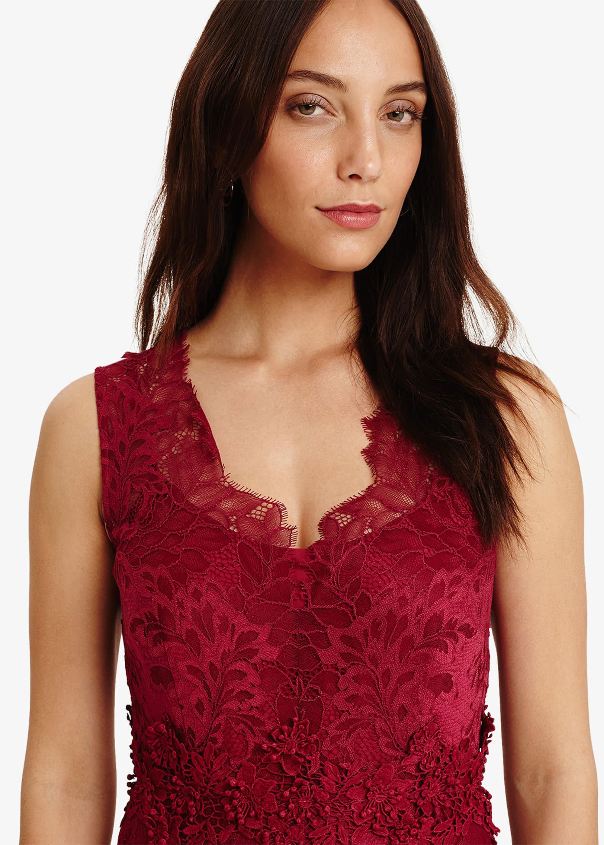 Artemis Lace Maxi Dress