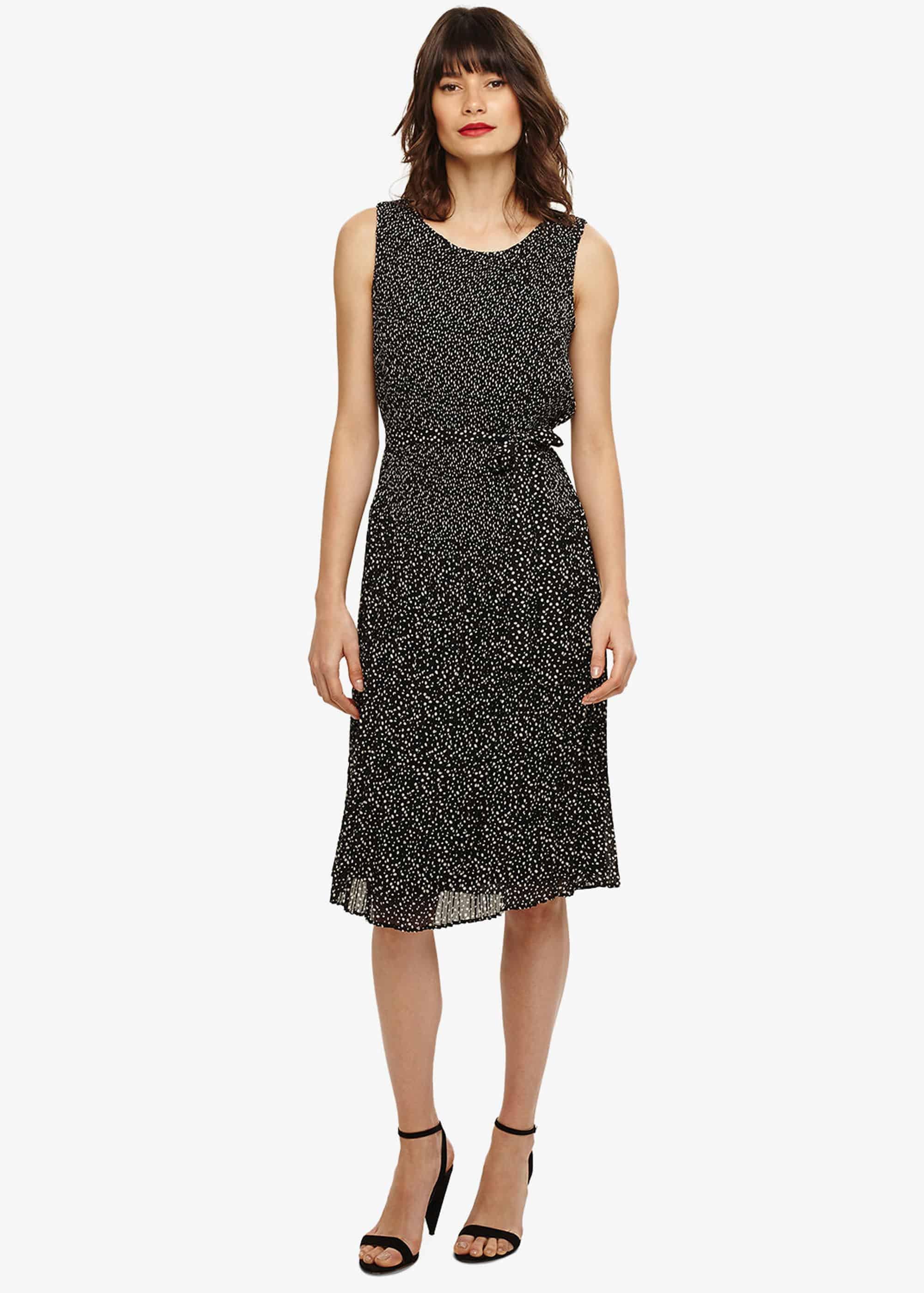 Kata Spot Pleat Dress