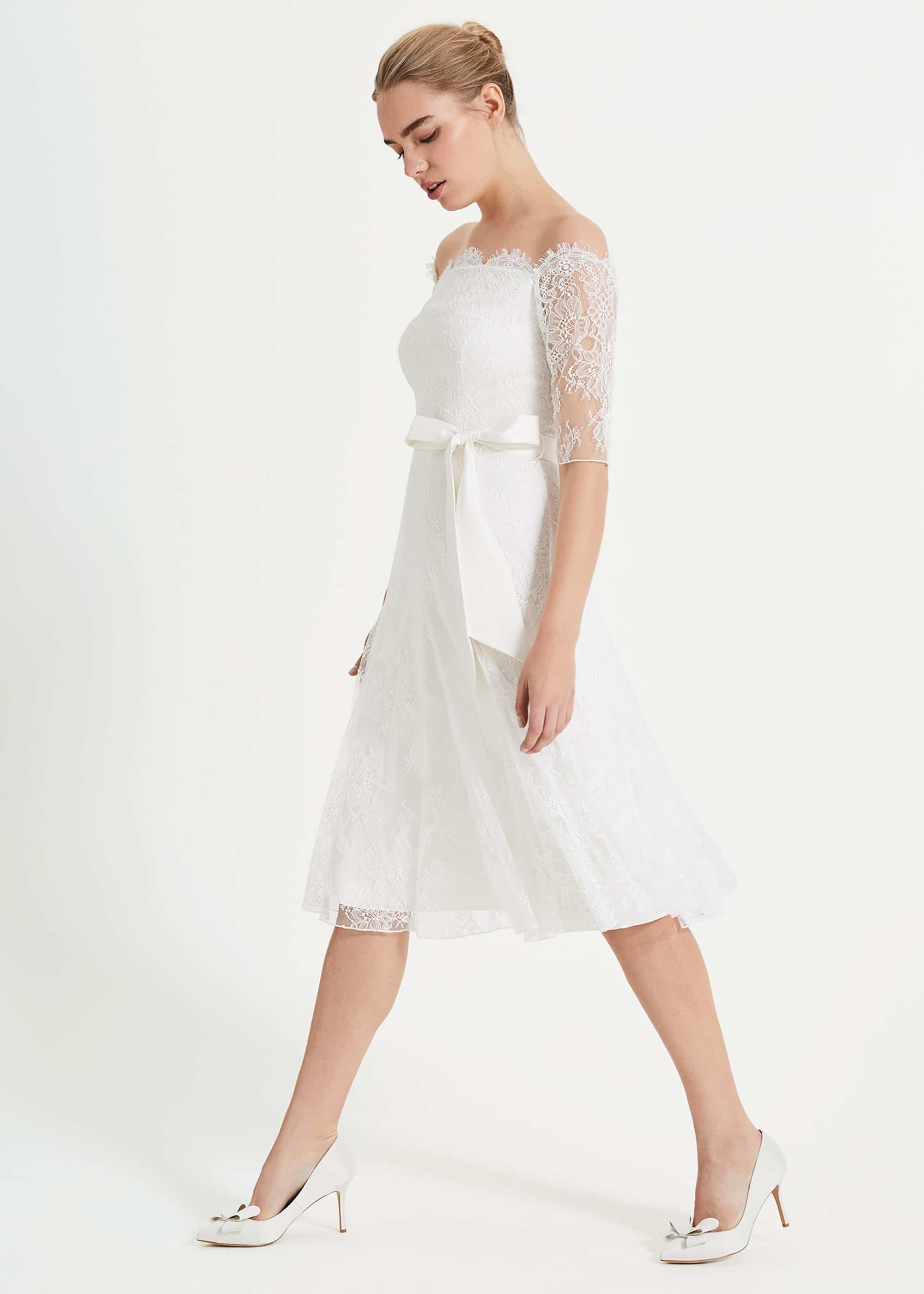 Evette Lace Wedding Dress