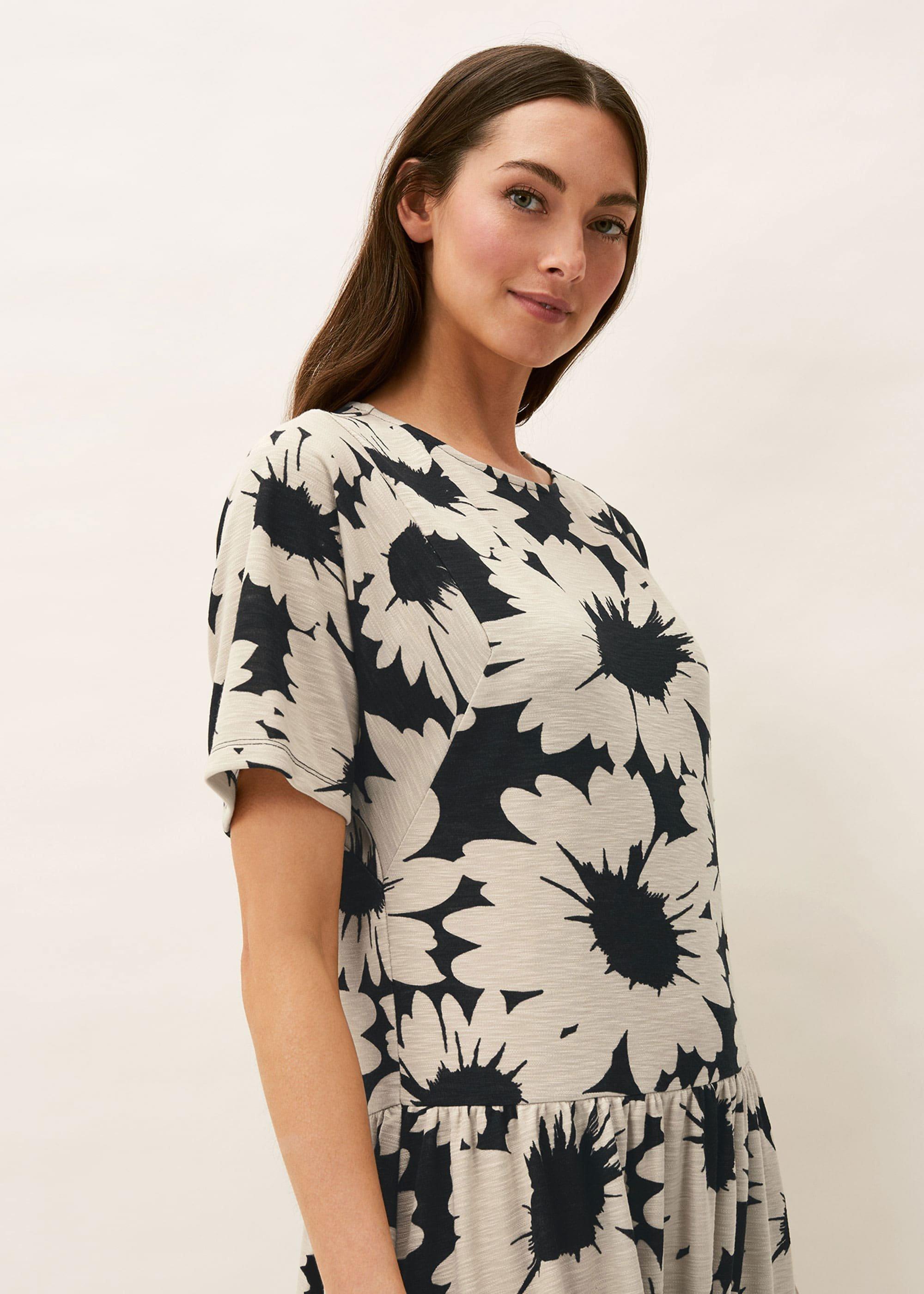 Daisy Print Swing Dress