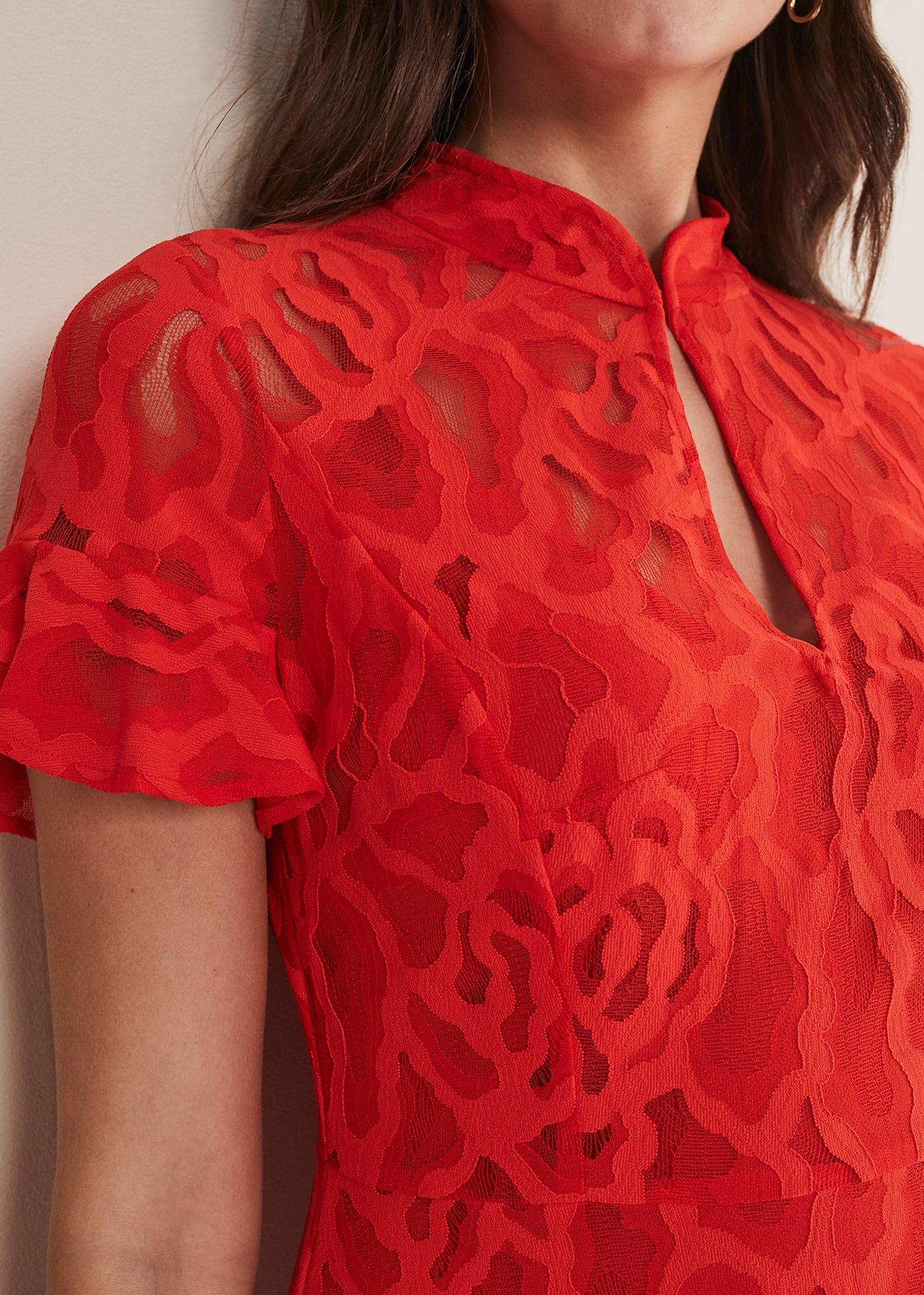 Lulu Lace Midi Dress