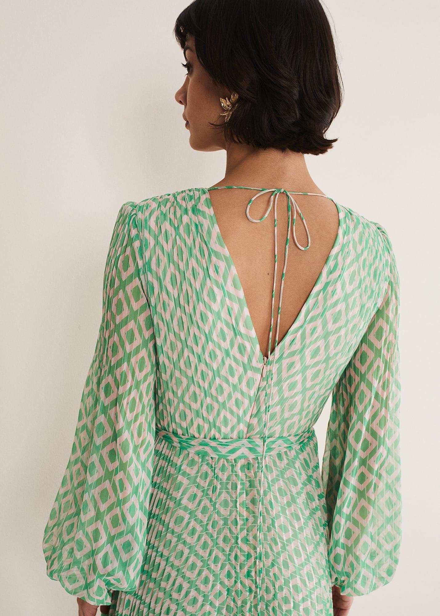 Roxanna Pleated Diamond Maxi Dress