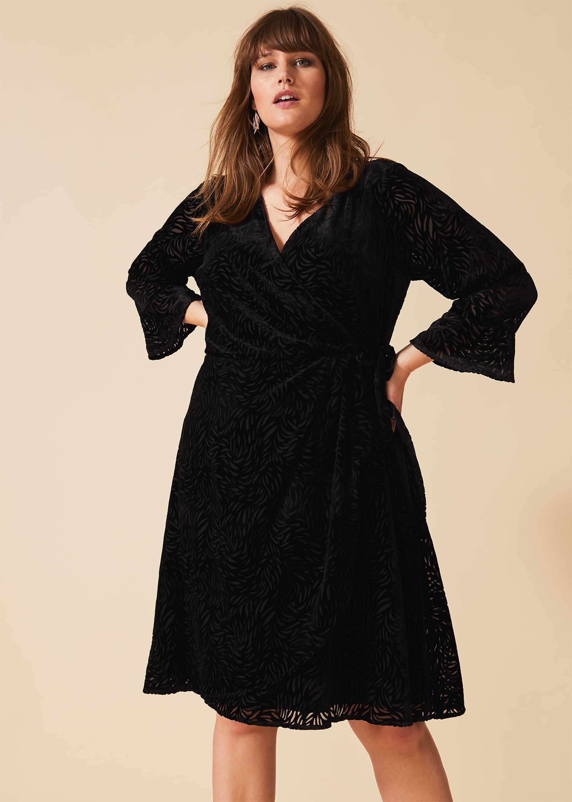Lucia Velvet Dress