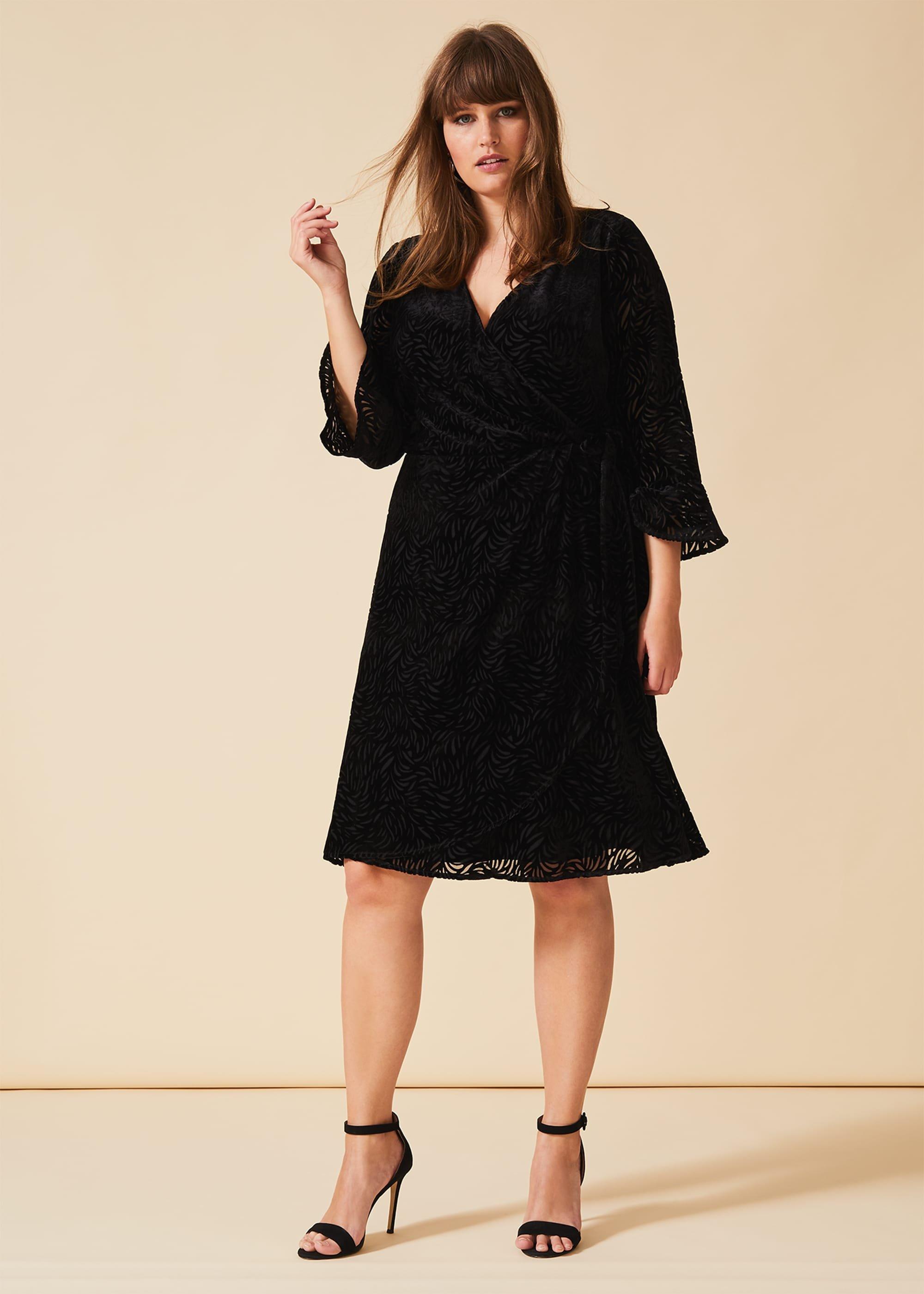 Lucia Velvet Dress
