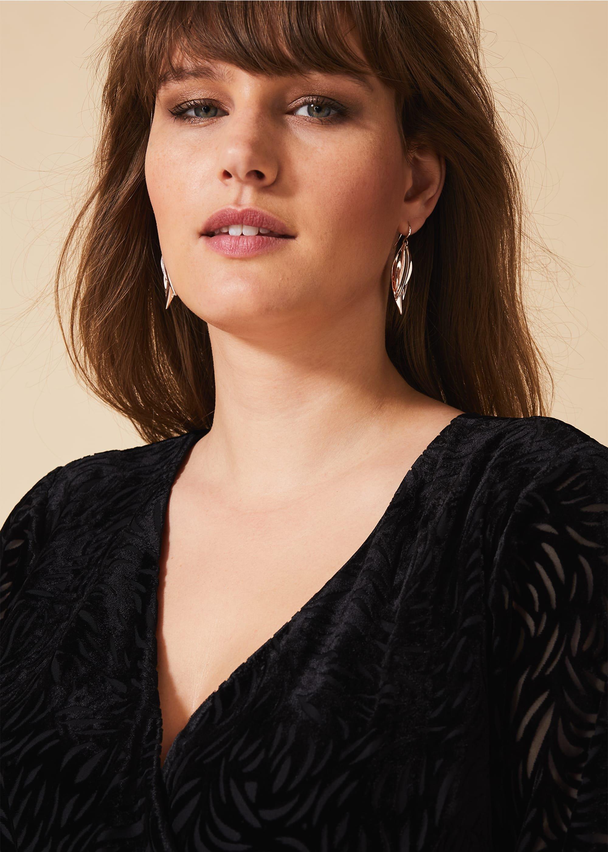 Lucia Velvet Dress