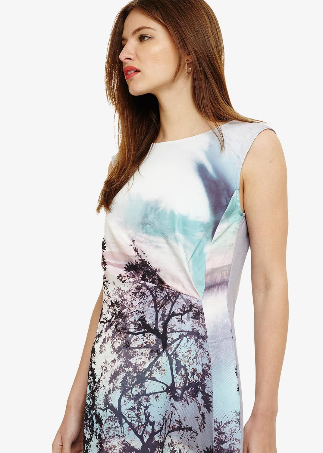 Quinby Tree Scene Tunic